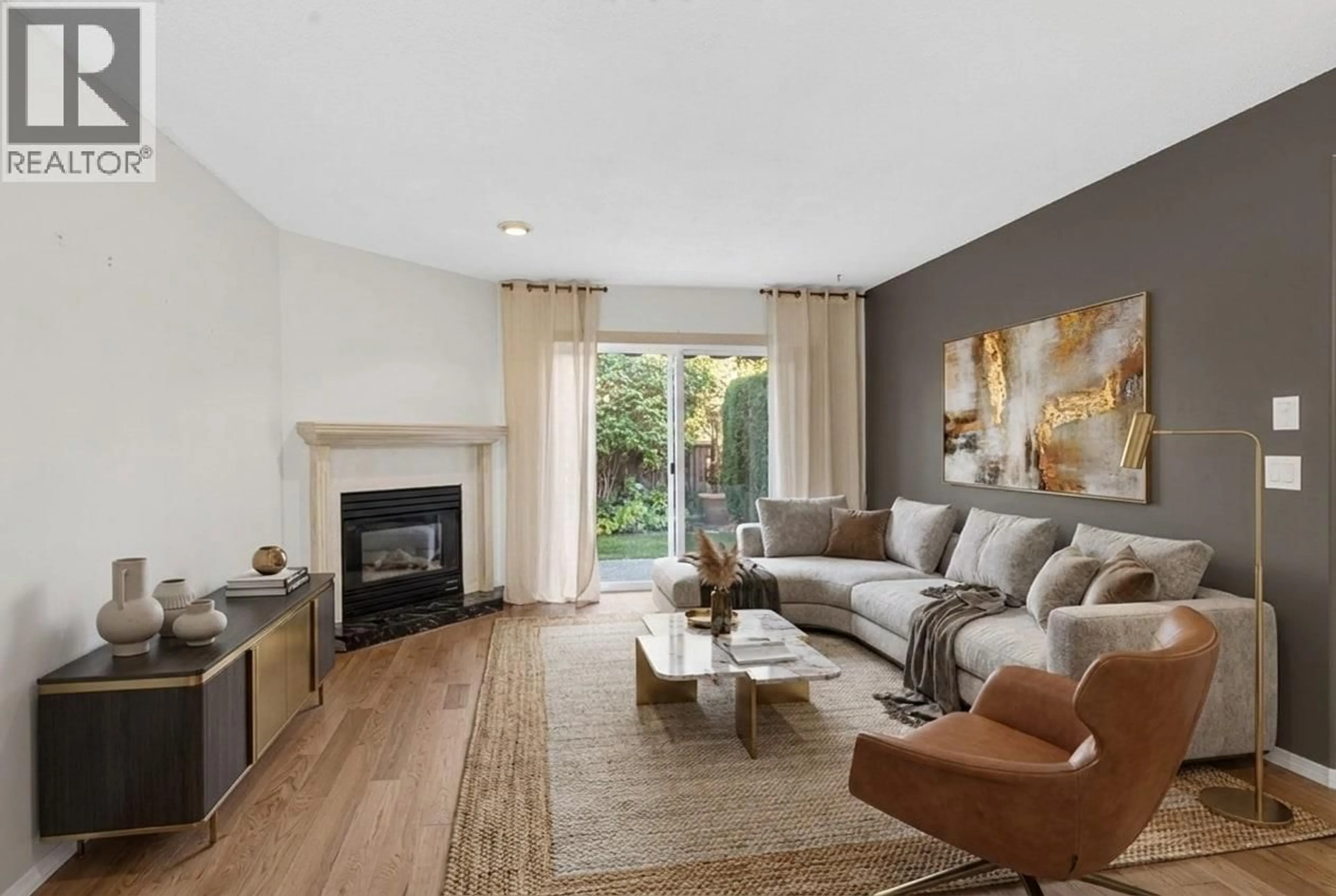 Living room with furniture, unknown for 16 - 535 GLENMEADOWS ROAD, Kelowna British Columbia V1V1X7