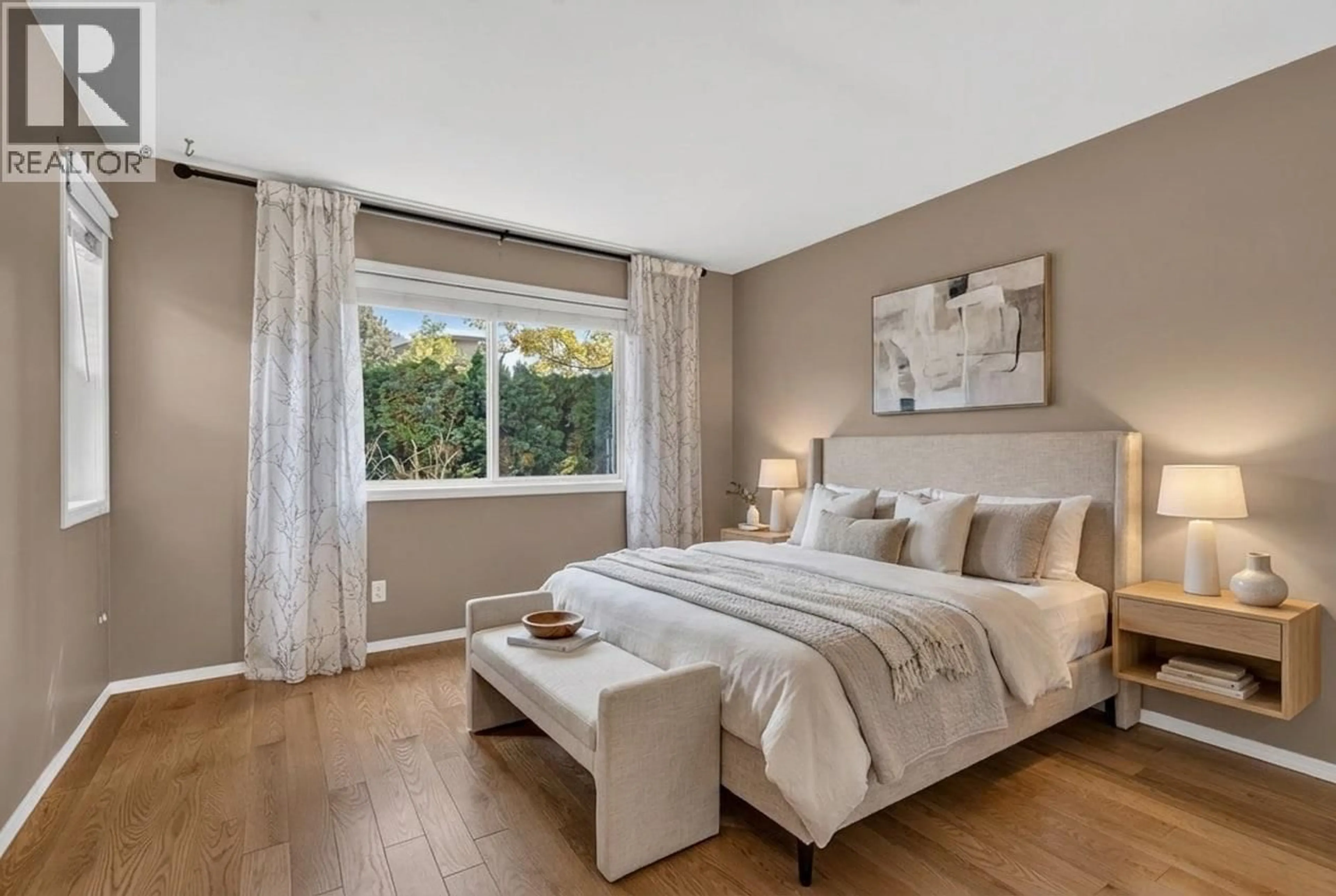 Bedroom with bed, unknown for 16 - 535 GLENMEADOWS ROAD, Kelowna British Columbia V1V1X7