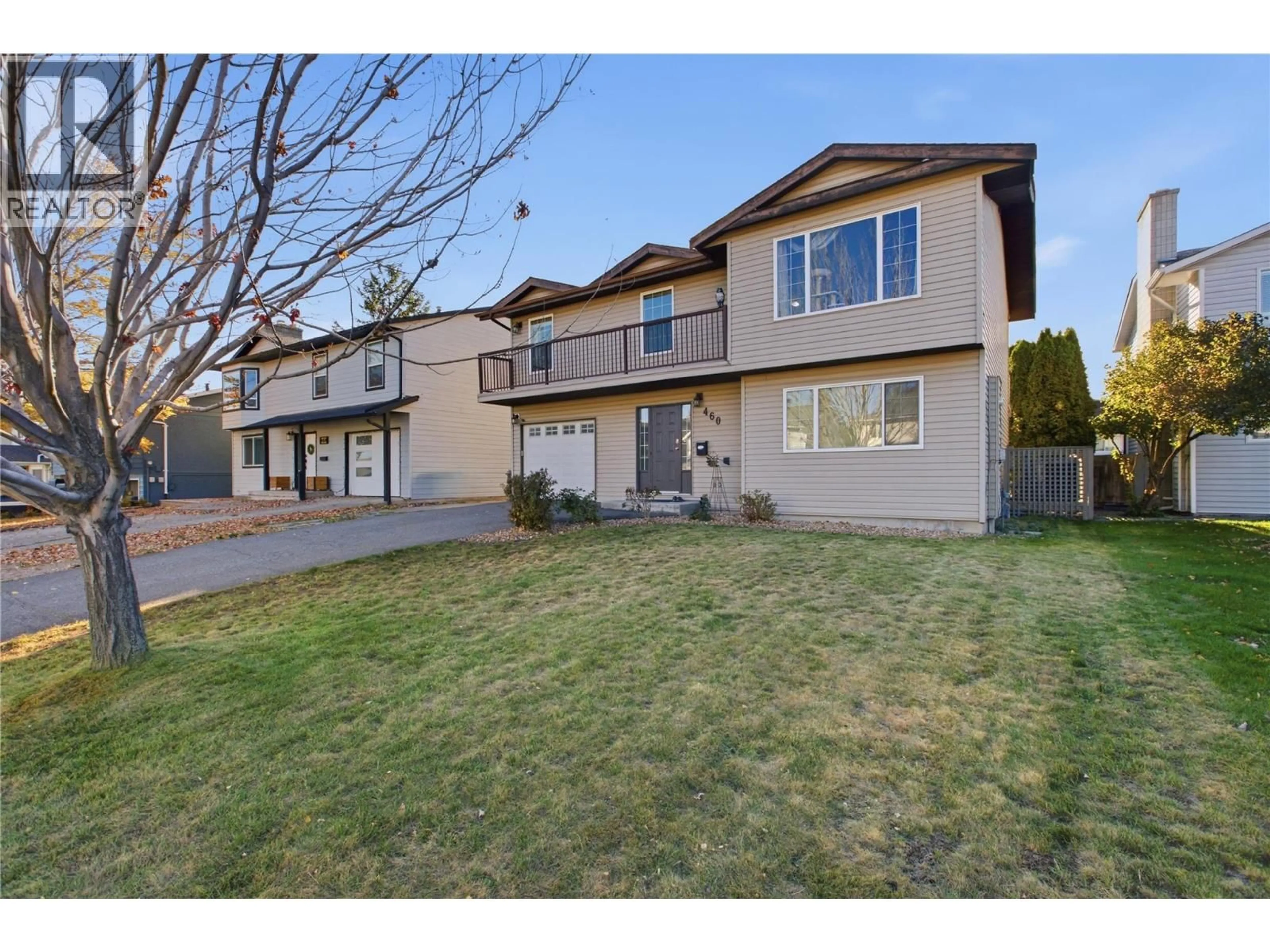 A pic from outside/outdoor area/front of a property/back of a property/a pic from drone, street for 460 SENTINEL COURT, Kamloops British Columbia V2E2G6