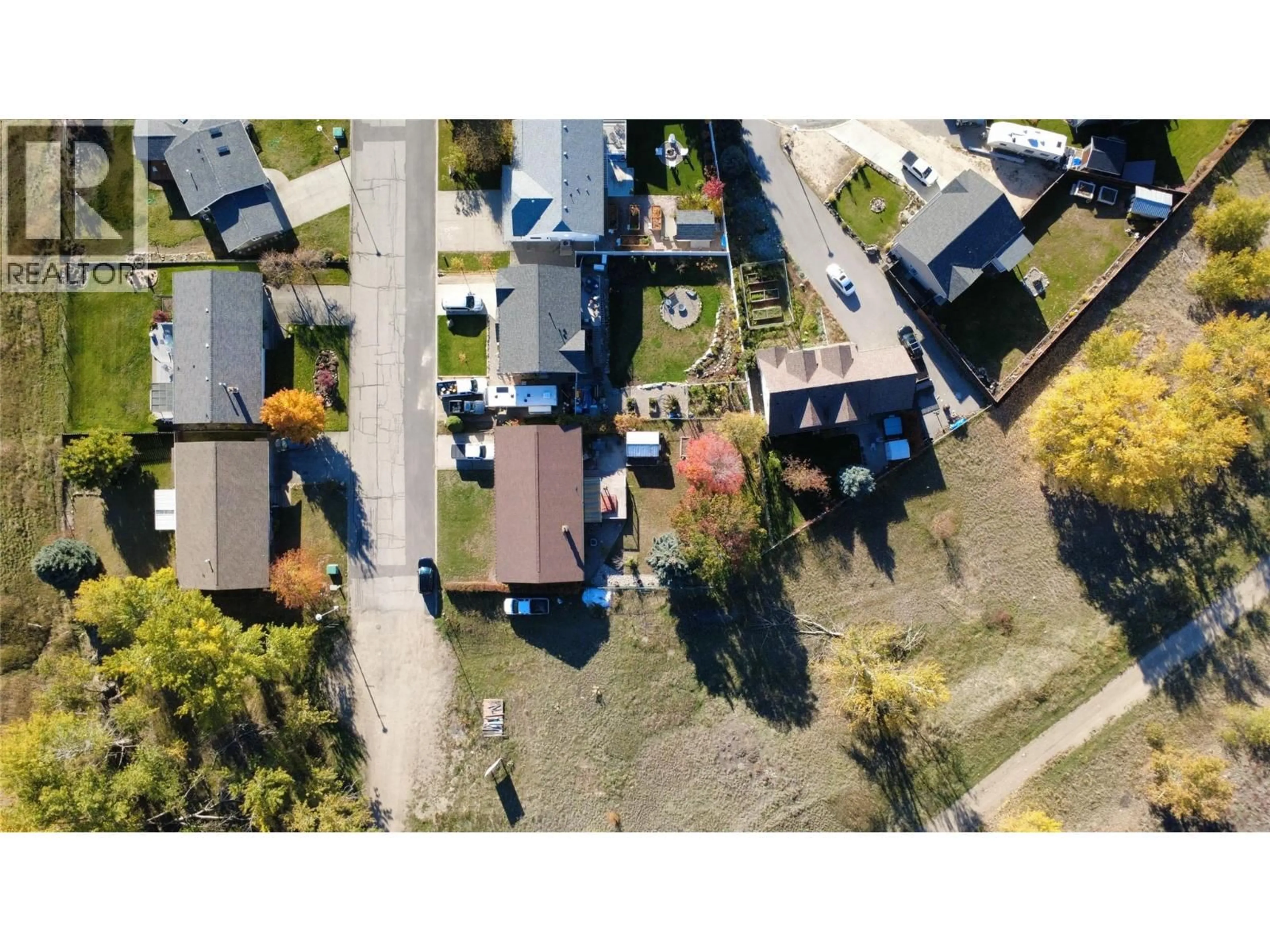 A pic from outside/outdoor area/front of a property/back of a property/a pic from drone, street for 243 WINNIPEG AVENUE, Grand Forks British Columbia V0H1H0