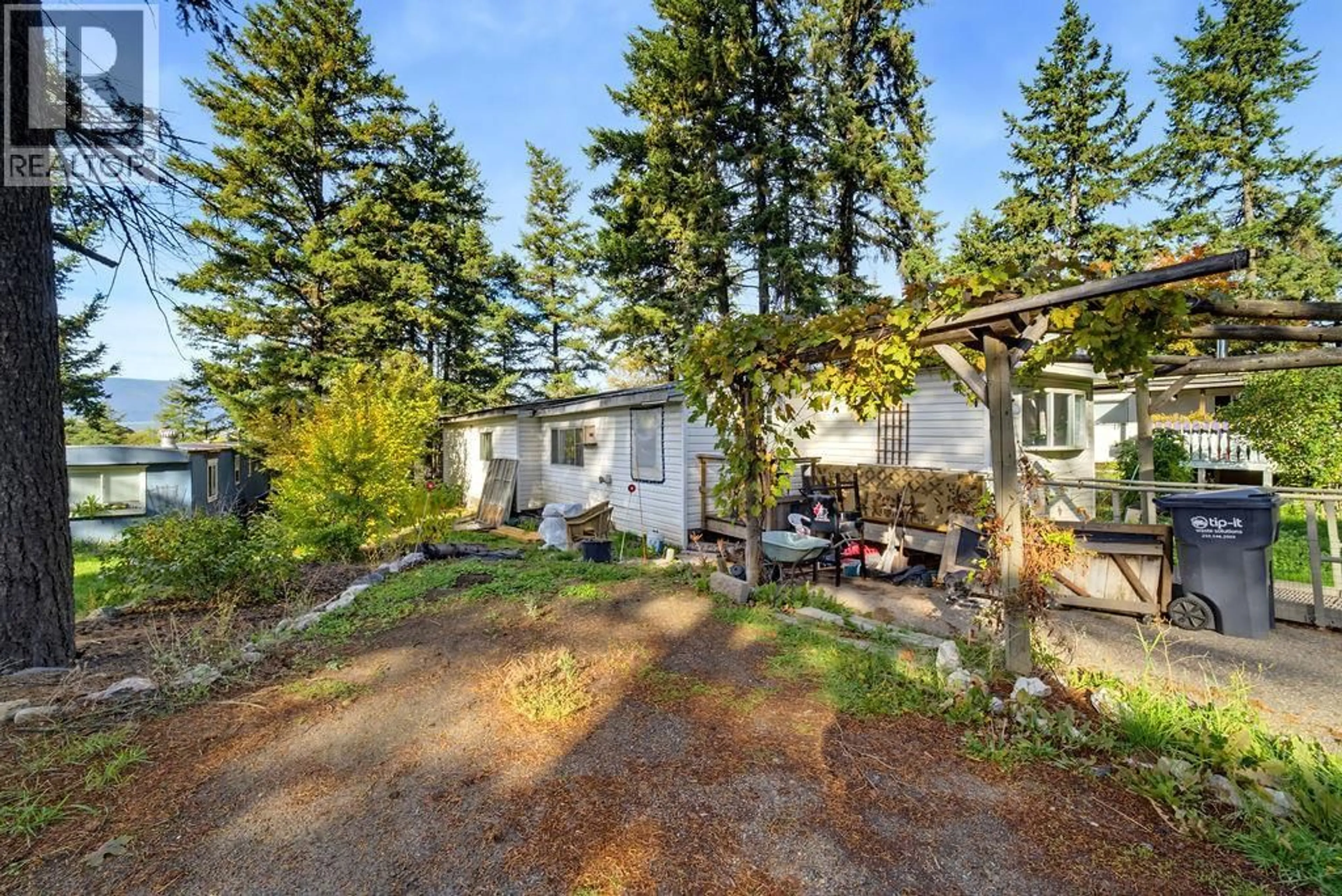 Patio, forest/trees view for 18 - 4137 SPALLUMCHEEN DRIVE, Armstrong British Columbia V0E1B6