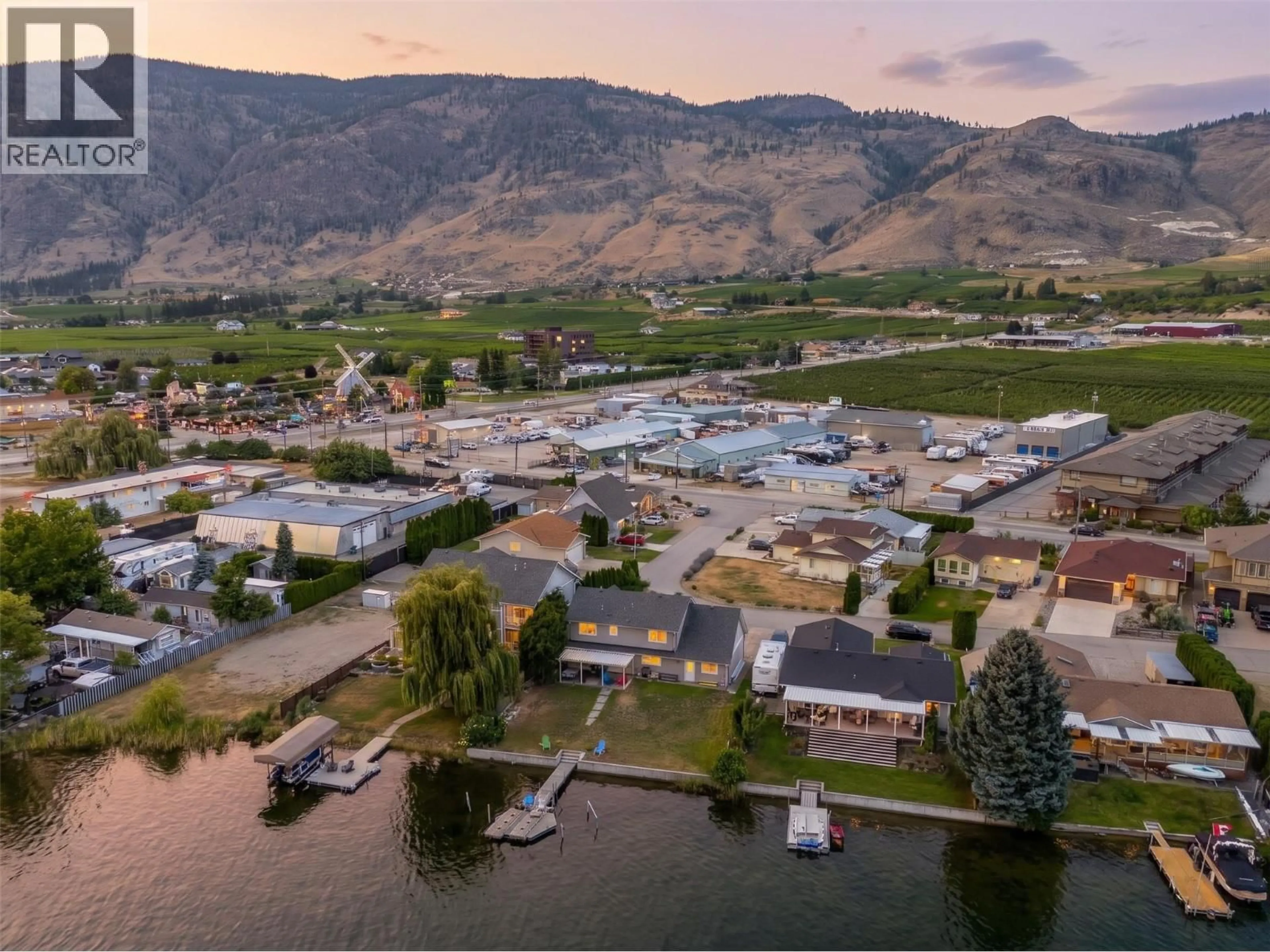 A pic from outside/outdoor area/front of a property/back of a property/a pic from drone, mountain view for 40 BAYVIEW CRESCENT, Osoyoos British Columbia V0H1V6