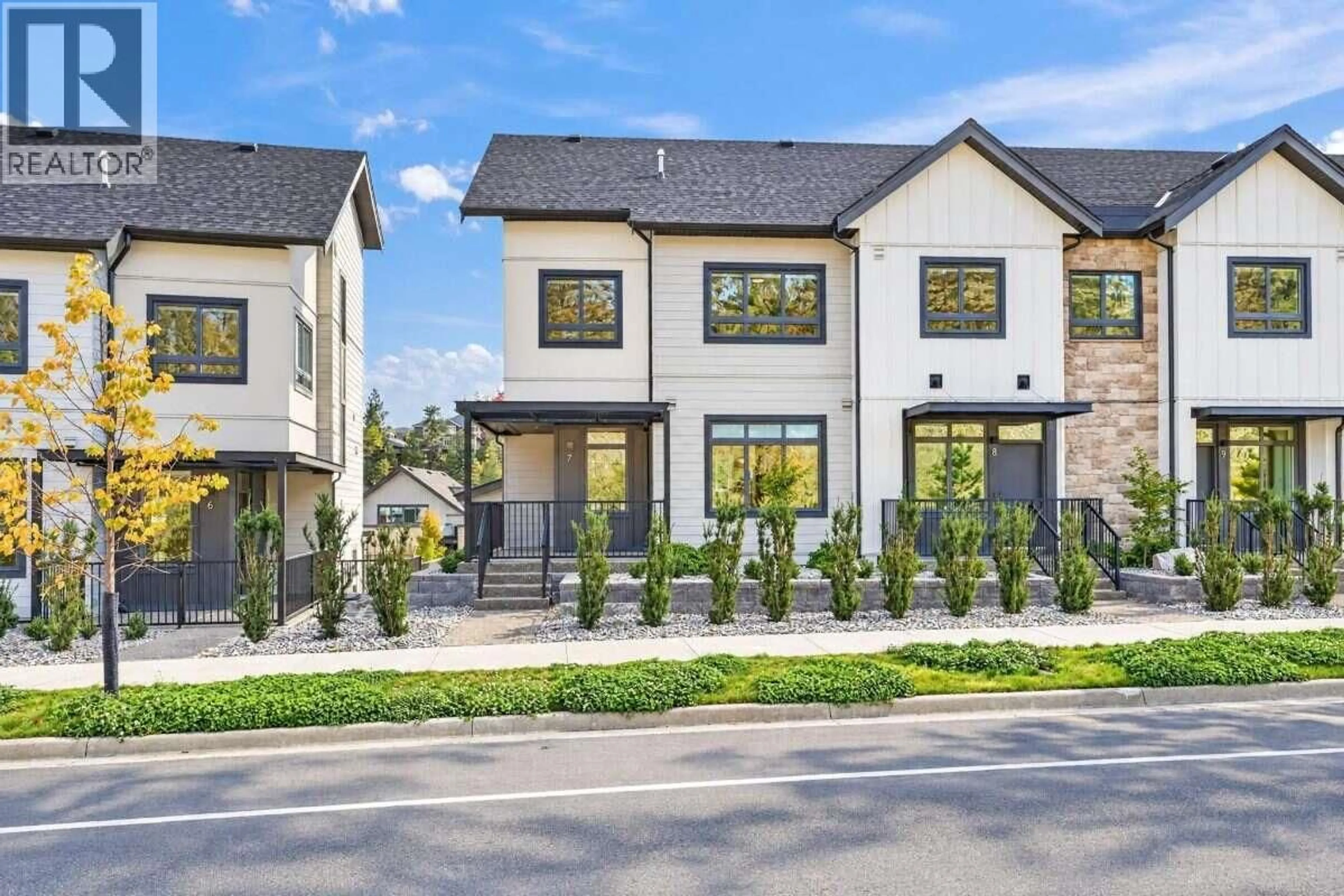 Home with brick exterior material, street for 7 - 1550 UNION ROAD, Kelowna British Columbia V1V0G9