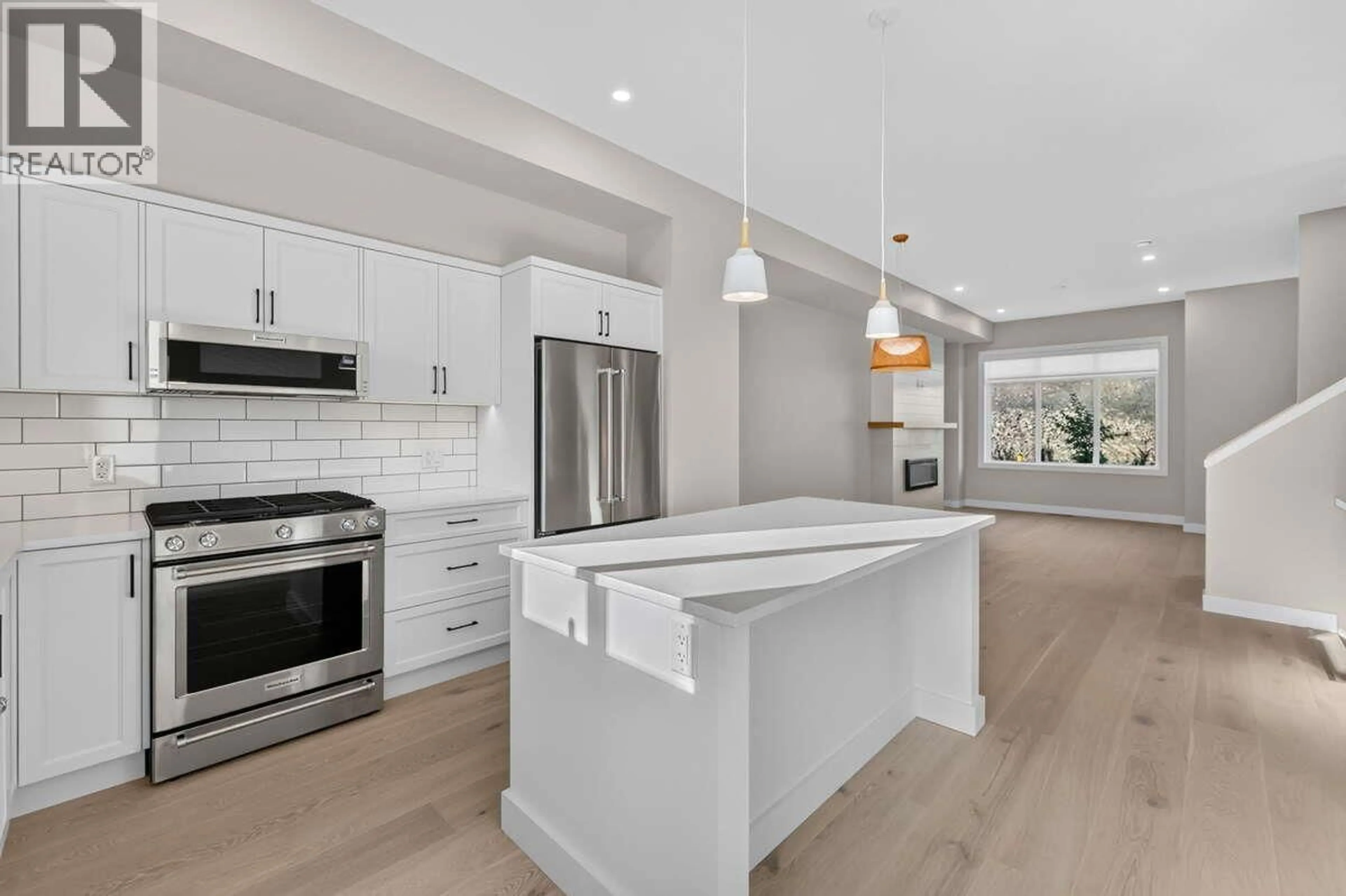 Open concept kitchen, unknown for 7 - 1550 UNION ROAD, Kelowna British Columbia V1V0G9