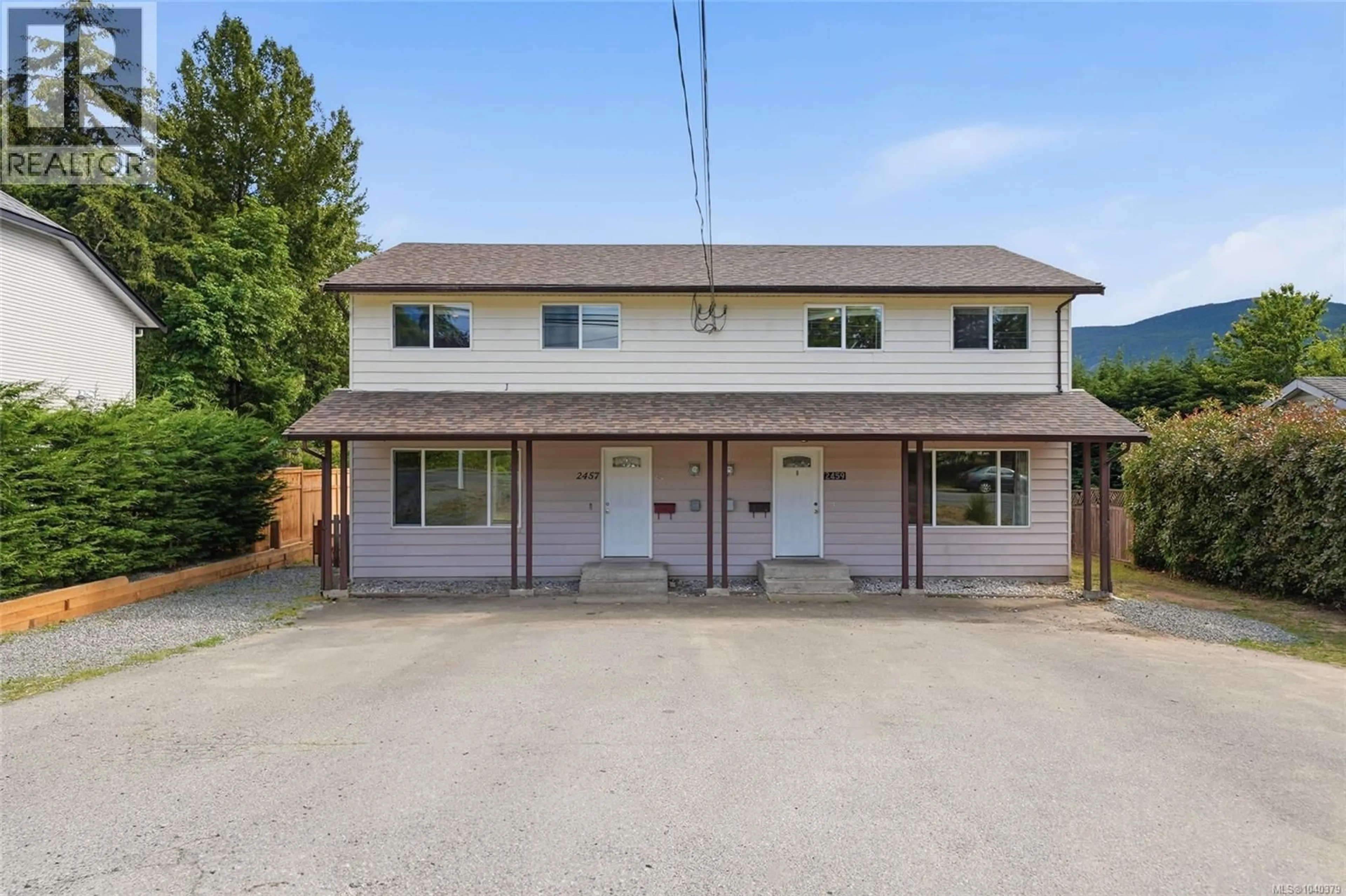 A pic from outside/outdoor area/front of a property/back of a property/a pic from drone, unknown for 2457 ROSSTOWN ROAD, Nanaimo British Columbia V9T3R6