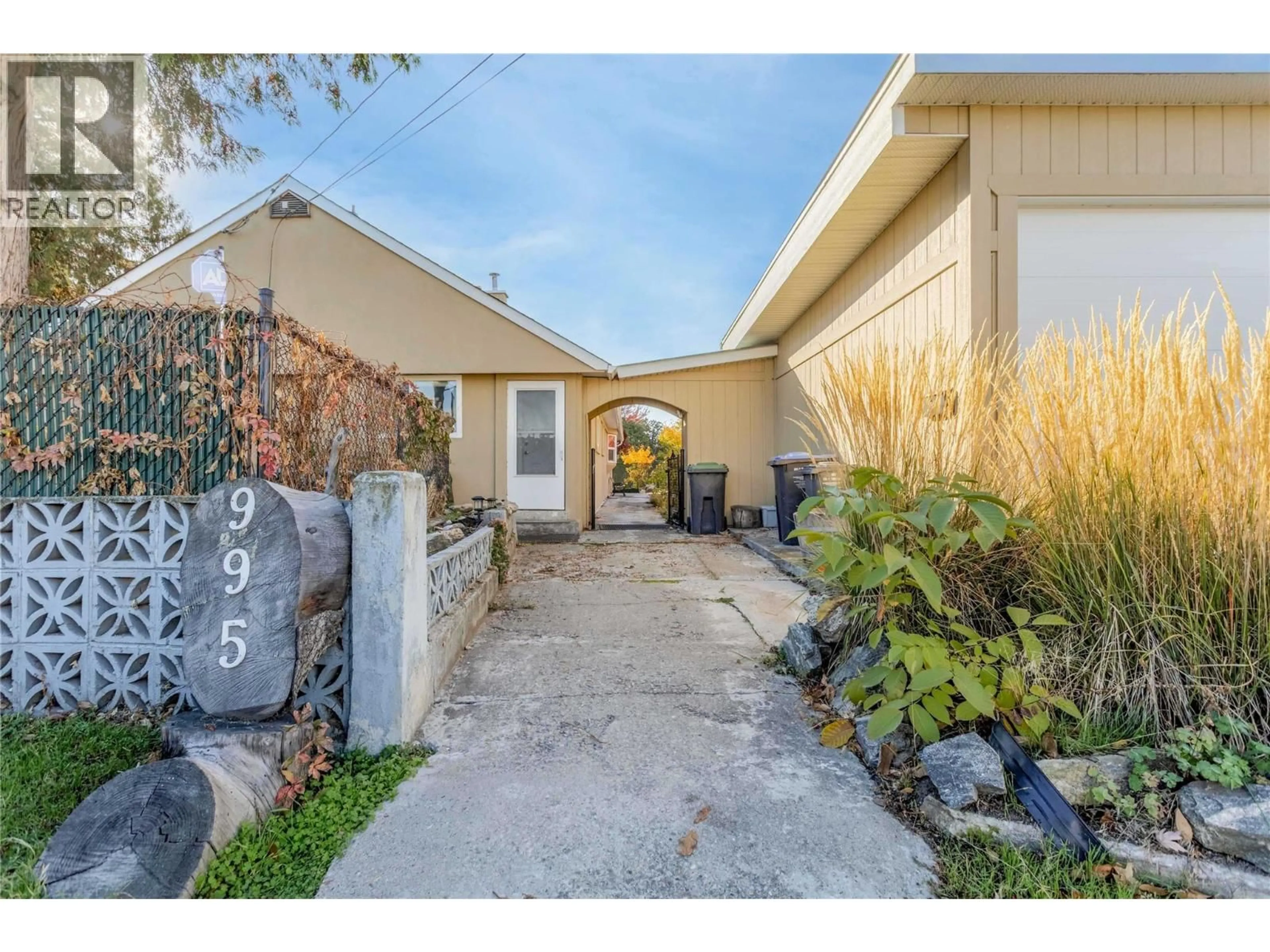 Unknown for 995 LEATHEAD ROAD, Kelowna British Columbia V1X2J9