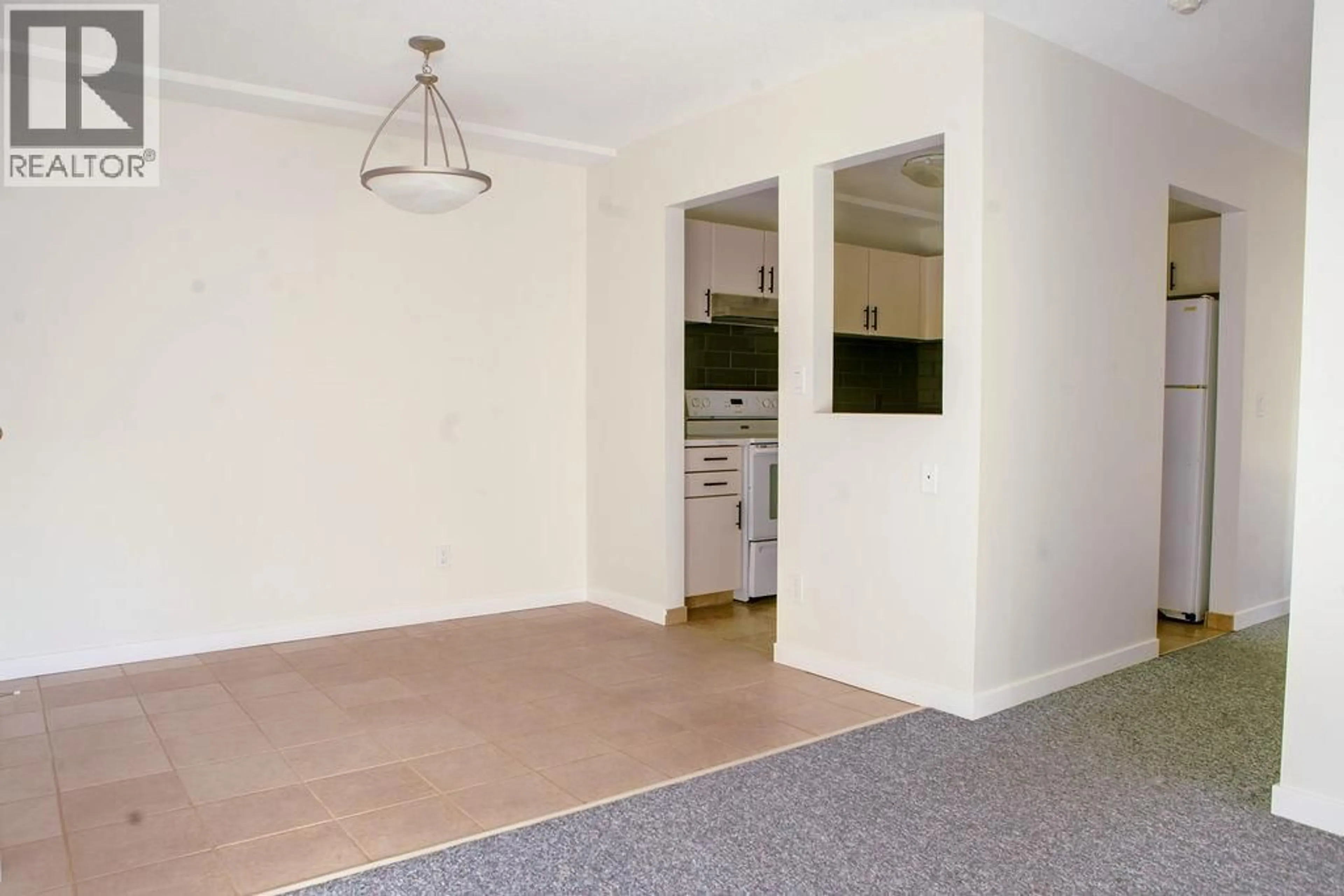 A pic of a room for 301 - 44 WHITESHIELD CRESCENT SOUTH, Kamloops British Columbia V2E2J1