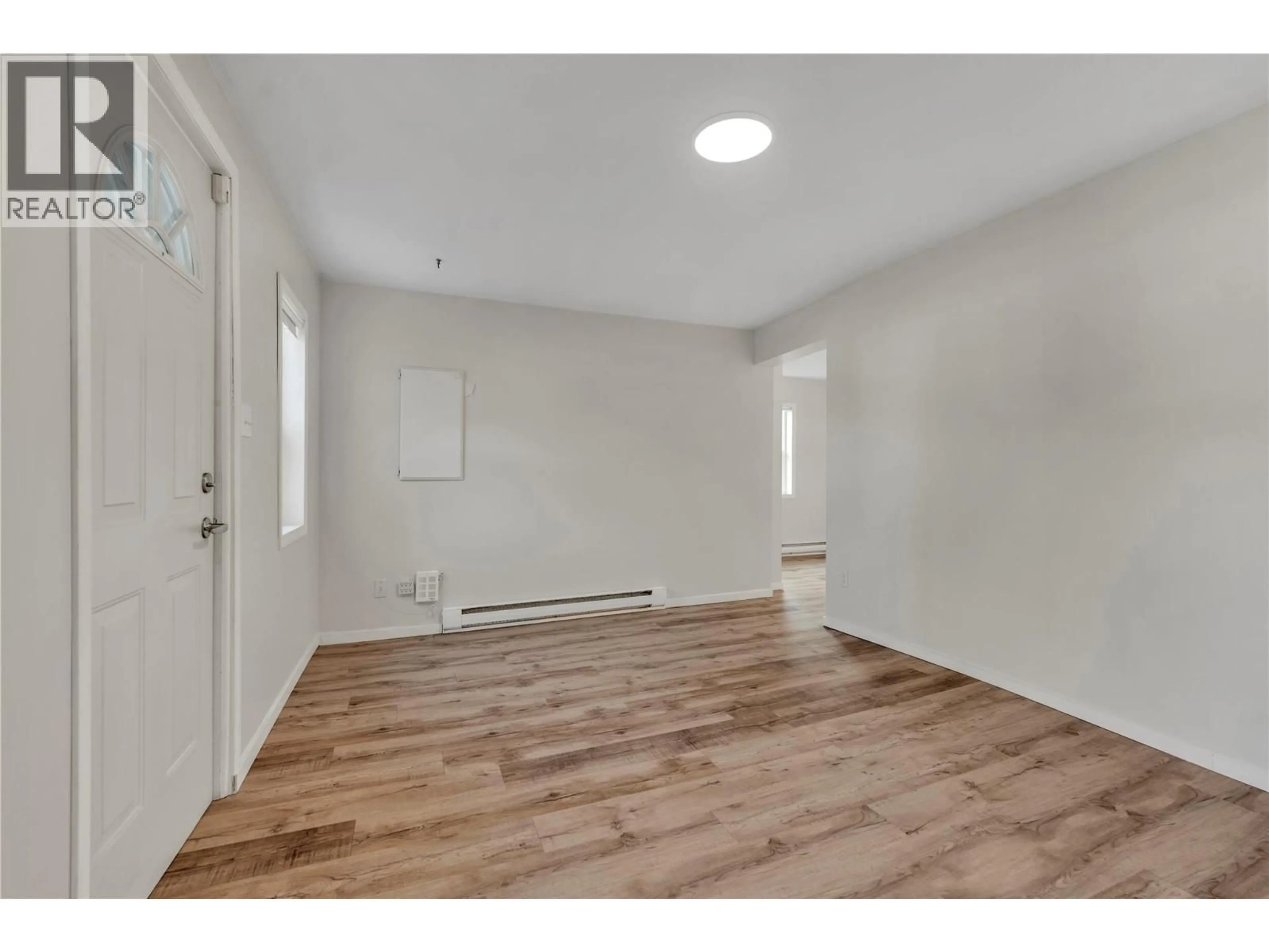 A pic of a room for 468 WADE AVENUE WEST, Penticton British Columbia V2A1V4