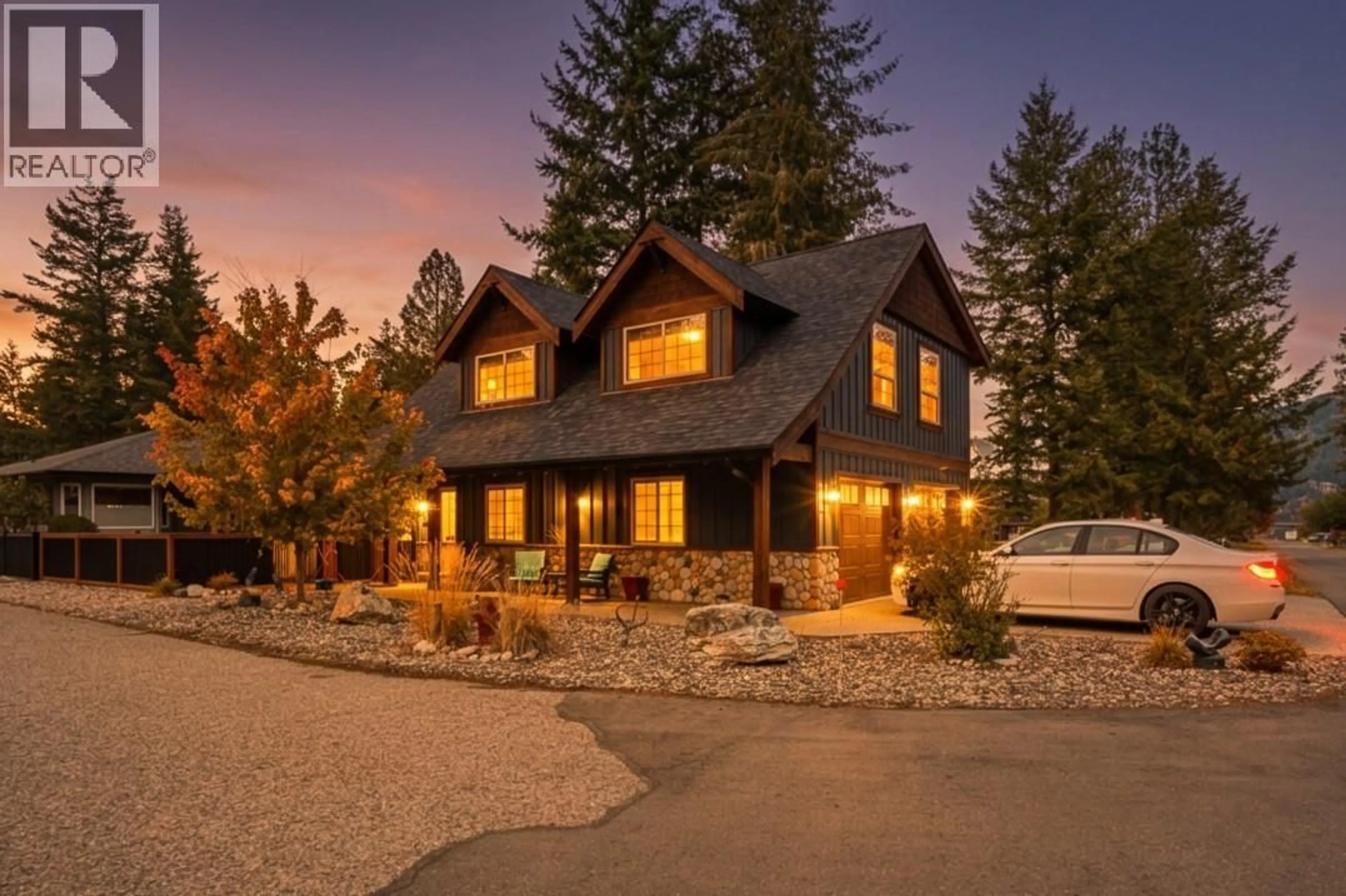 Home with brick exterior material, unknown for 225 FALCON AVENUE, Vernon British Columbia V1H2A1