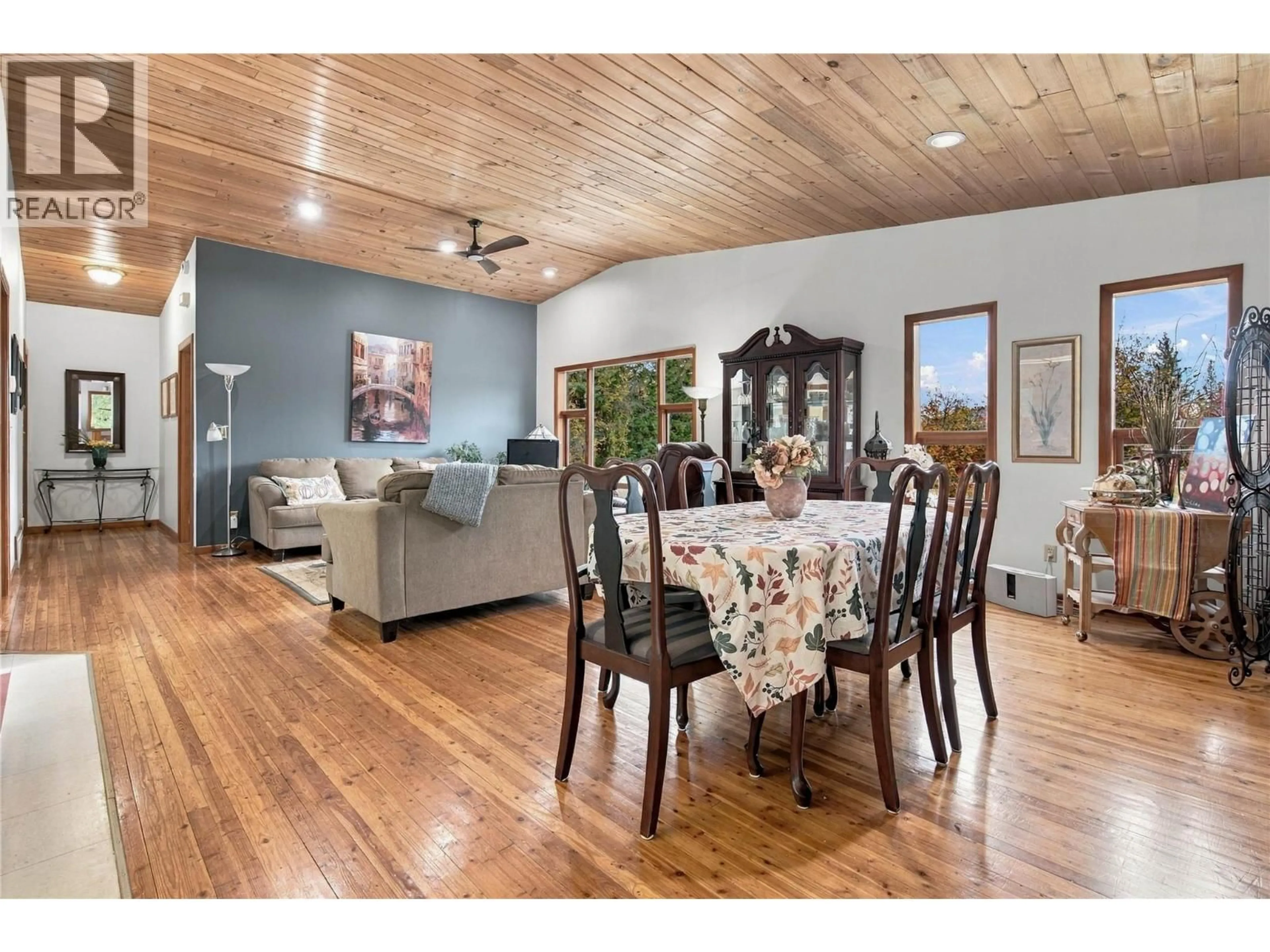 Dining room, wood/laminate floor for 22 CROSSMAN ROAD, Enderby British Columbia V0E1V3
