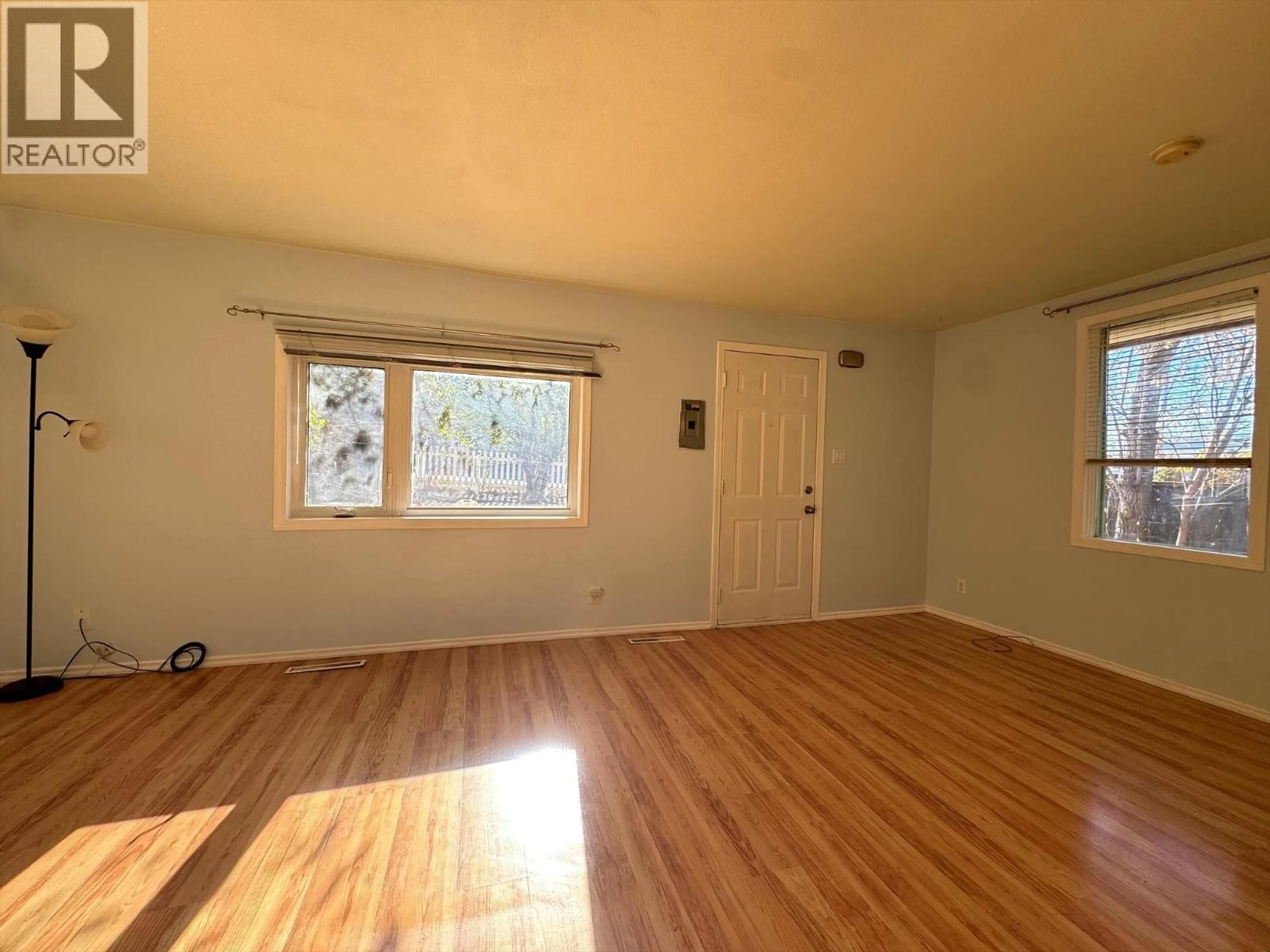 A pic of a room for 903 5A STREET, Cranbrook British Columbia V1C1K7