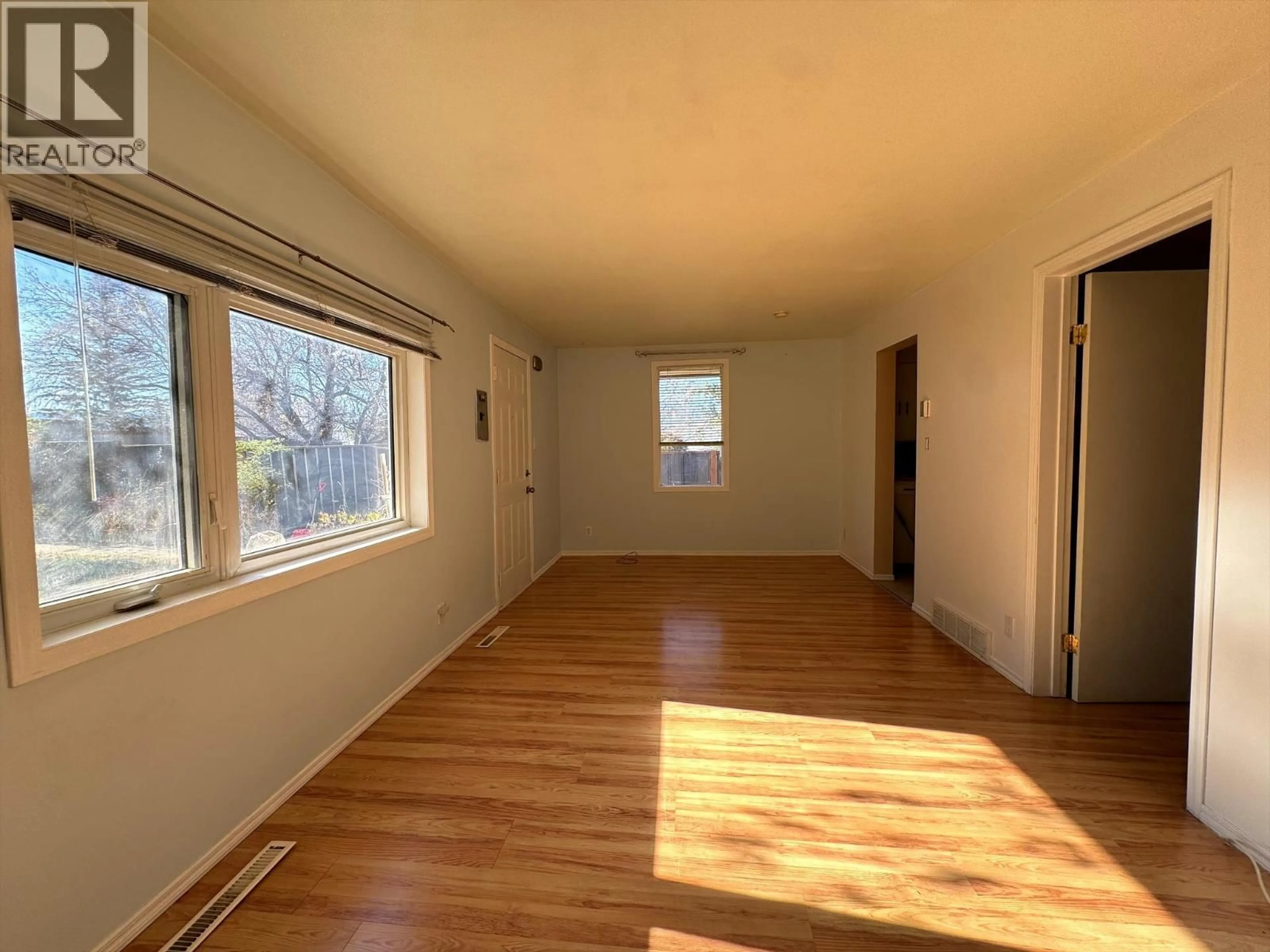 A pic of a room for 903 5A STREET, Cranbrook British Columbia V1C1K7