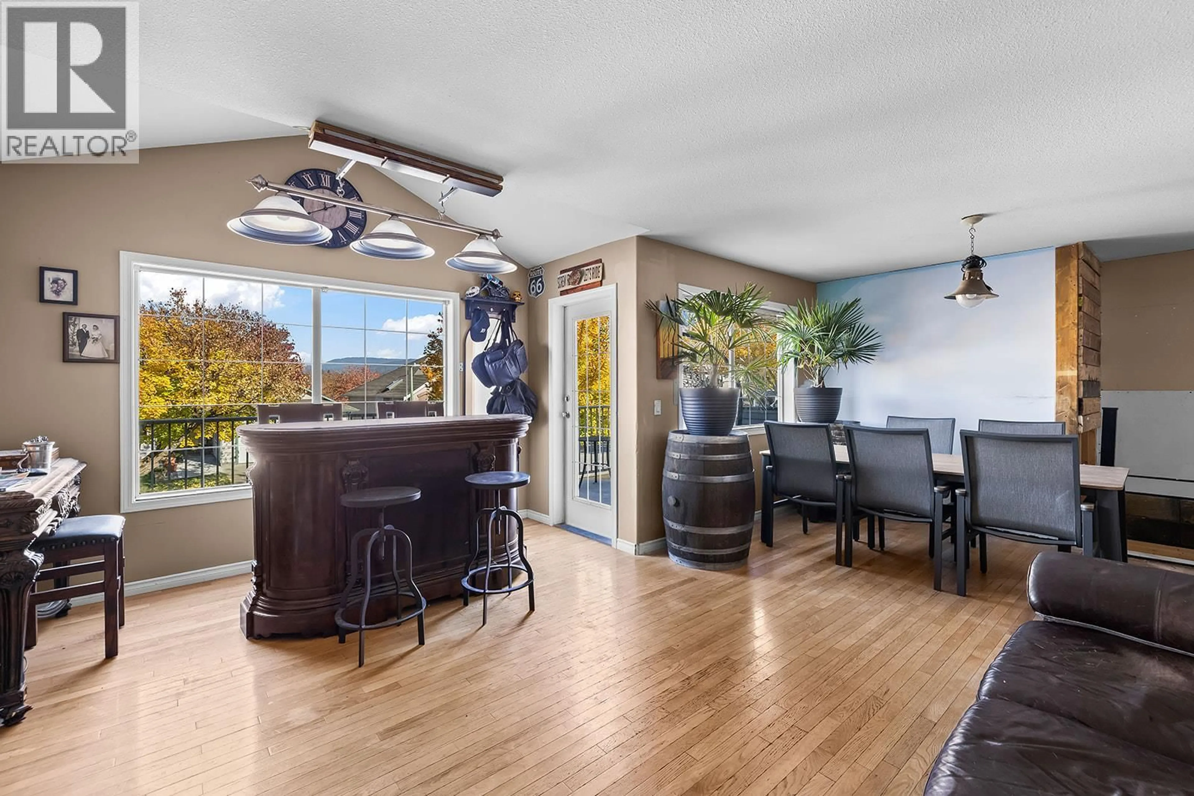 Unknown for 533 HARROP AVENUE, Kelowna British Columbia V1X6W6