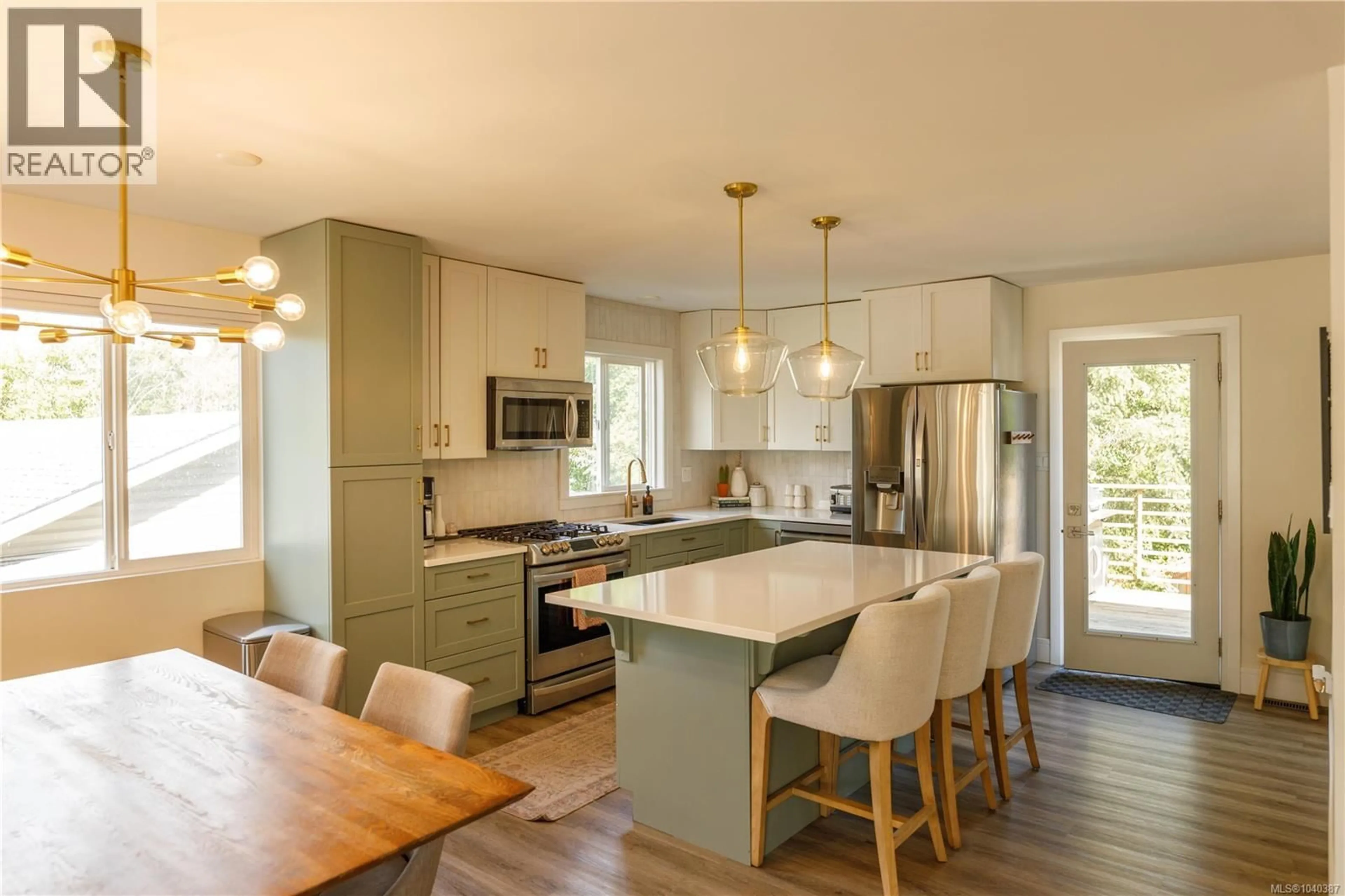 Open concept kitchen, unknown for 1754 IDAHO PLACE, Nanaimo British Columbia V9X1C6