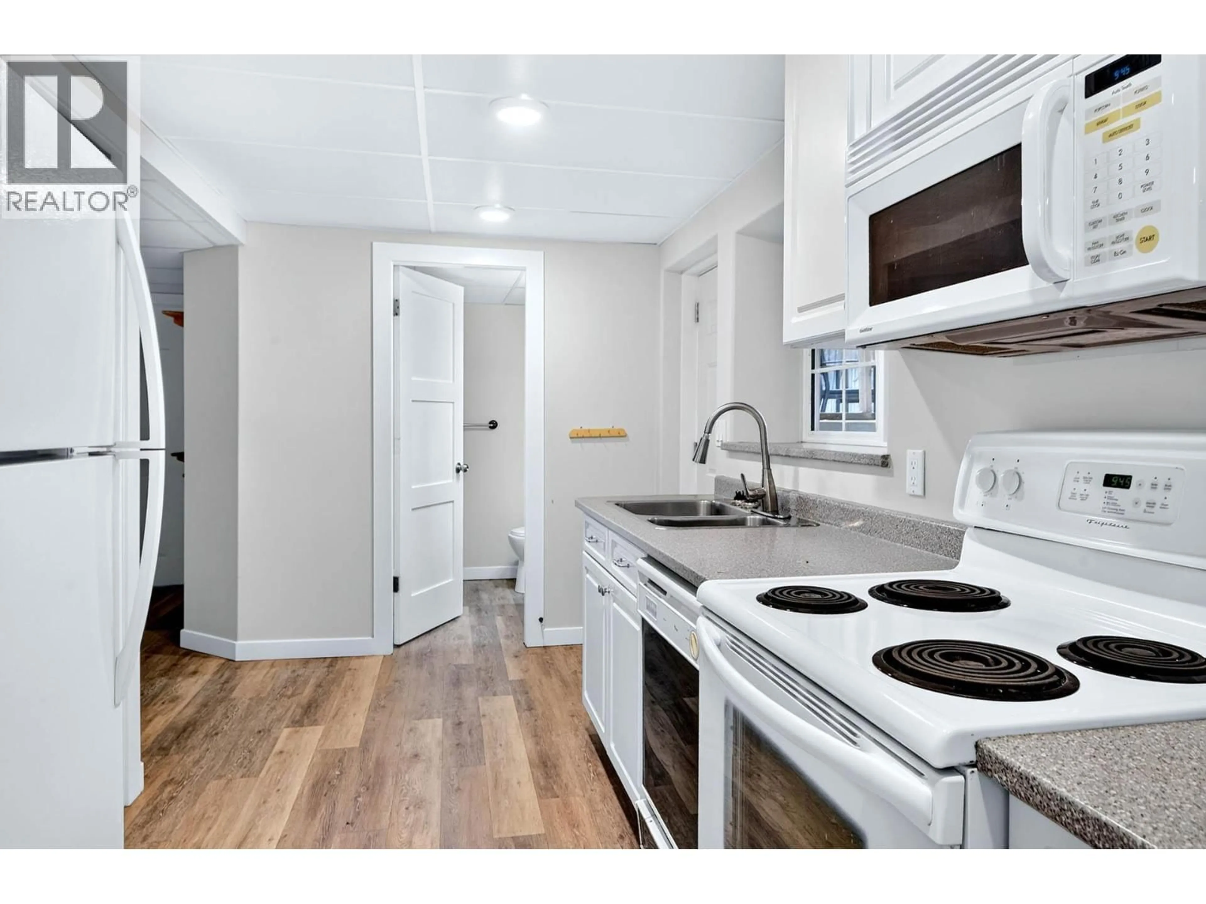 Standard kitchen, unknown for 2710 WESTSYDE ROAD, Kamloops British Columbia V2B7C9