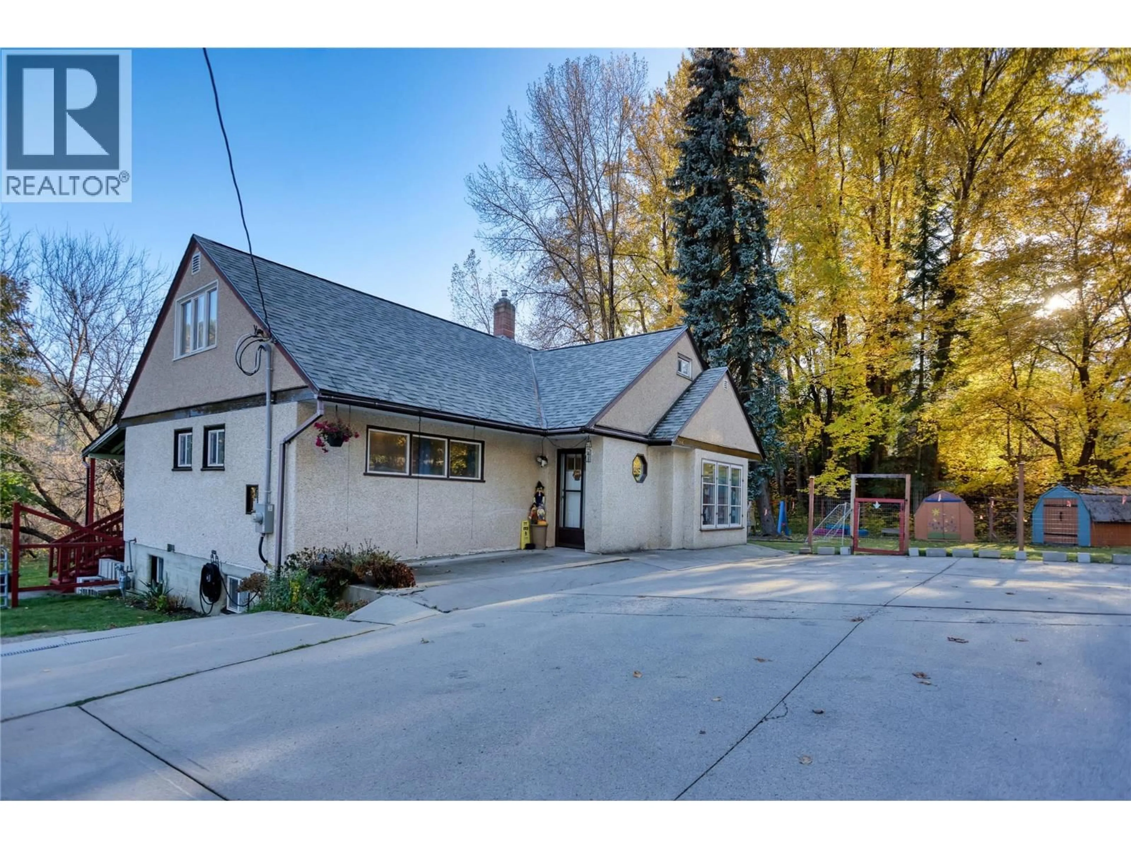 Unknown for 2066 CAUGHLIN ROAD, Fruitvale British Columbia V0G1L1