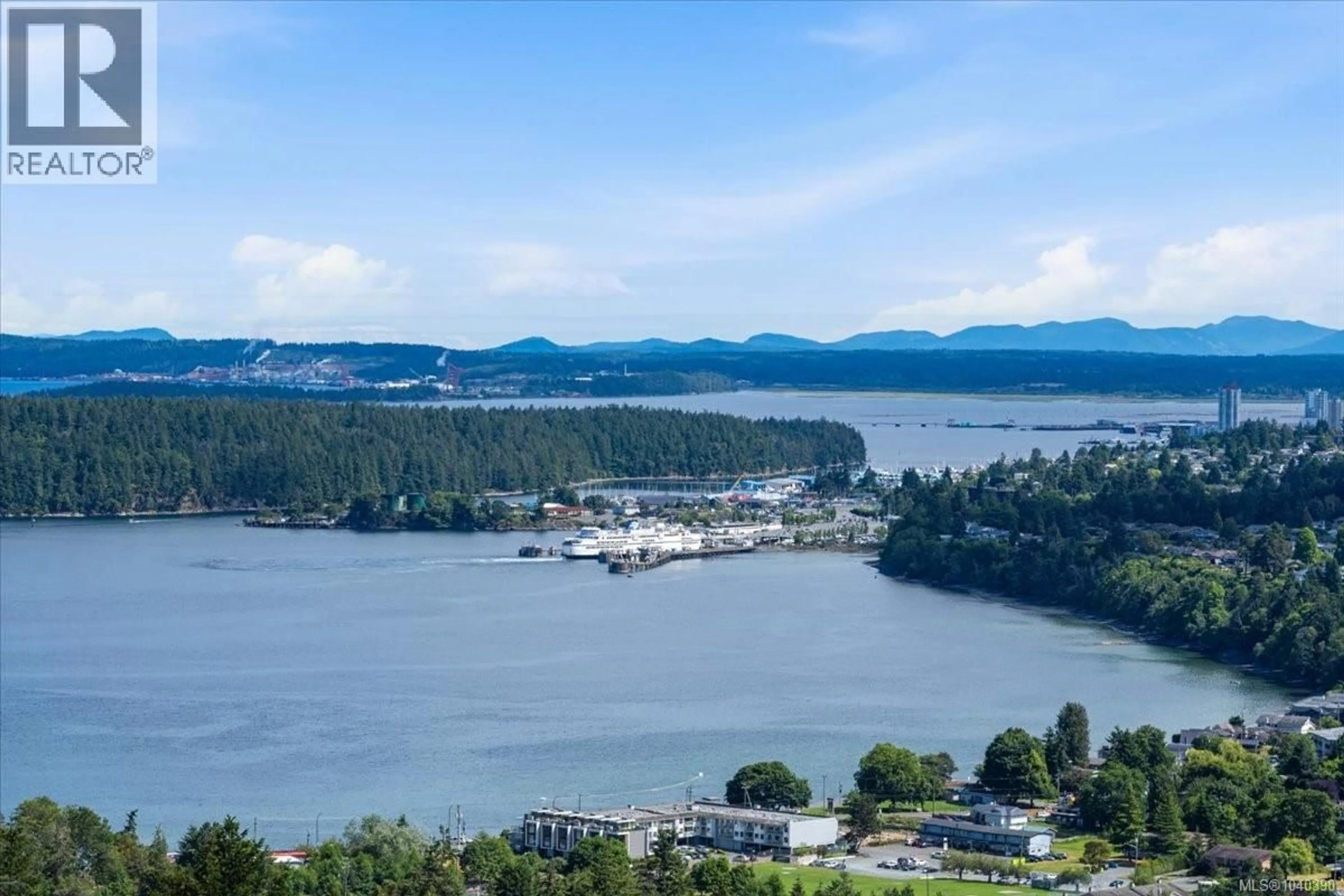 A pic from outside/outdoor area/front of a property/back of a property/a pic from drone, water/lake/river/ocean view for 3375 EDGEWOOD DRIVE, Nanaimo British Columbia V9T5V2