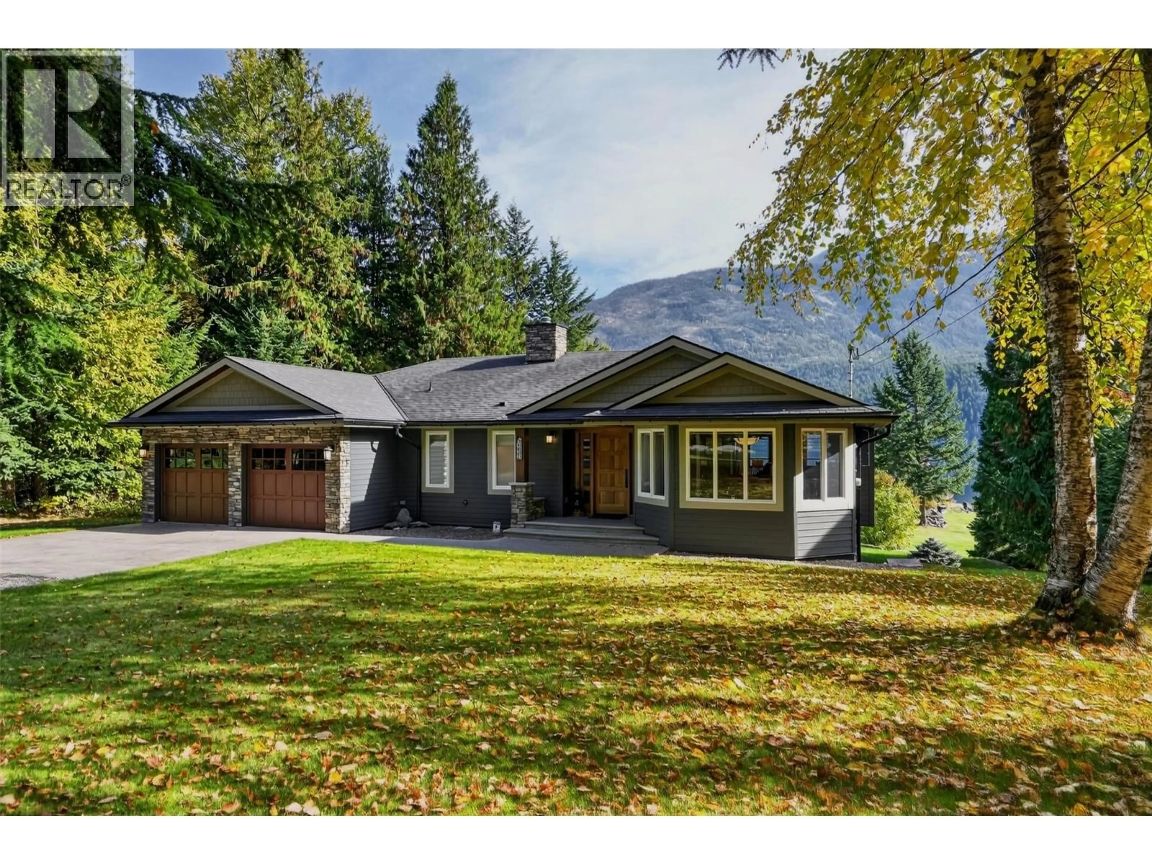 Home with vinyl exterior material, mountain view for 222 NICHOLS DRIVE, Kaslo British Columbia V0G1M0
