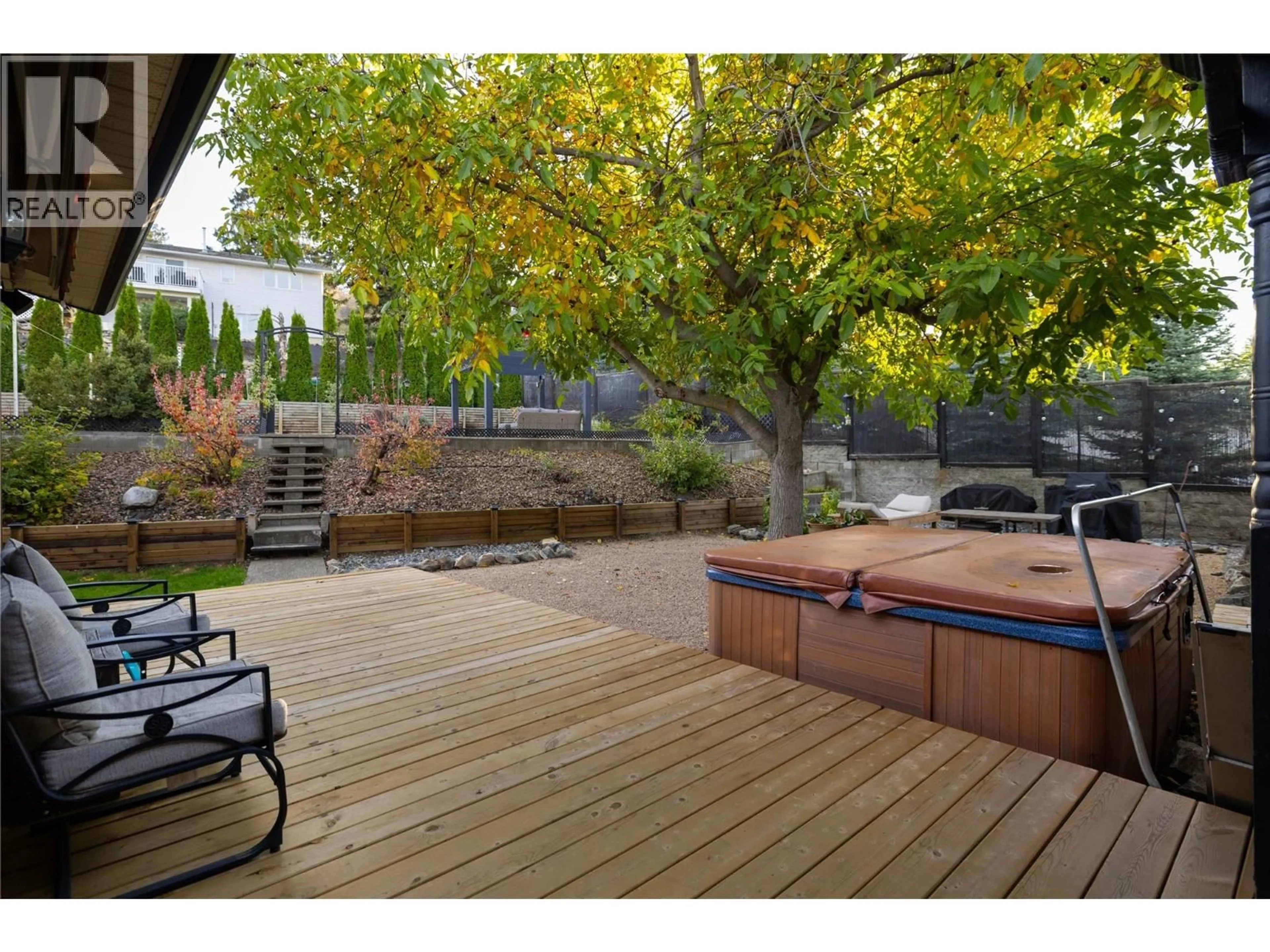 Patio, unknown for 152 LINDSAY ROAD, Vernon British Columbia V1B2H7