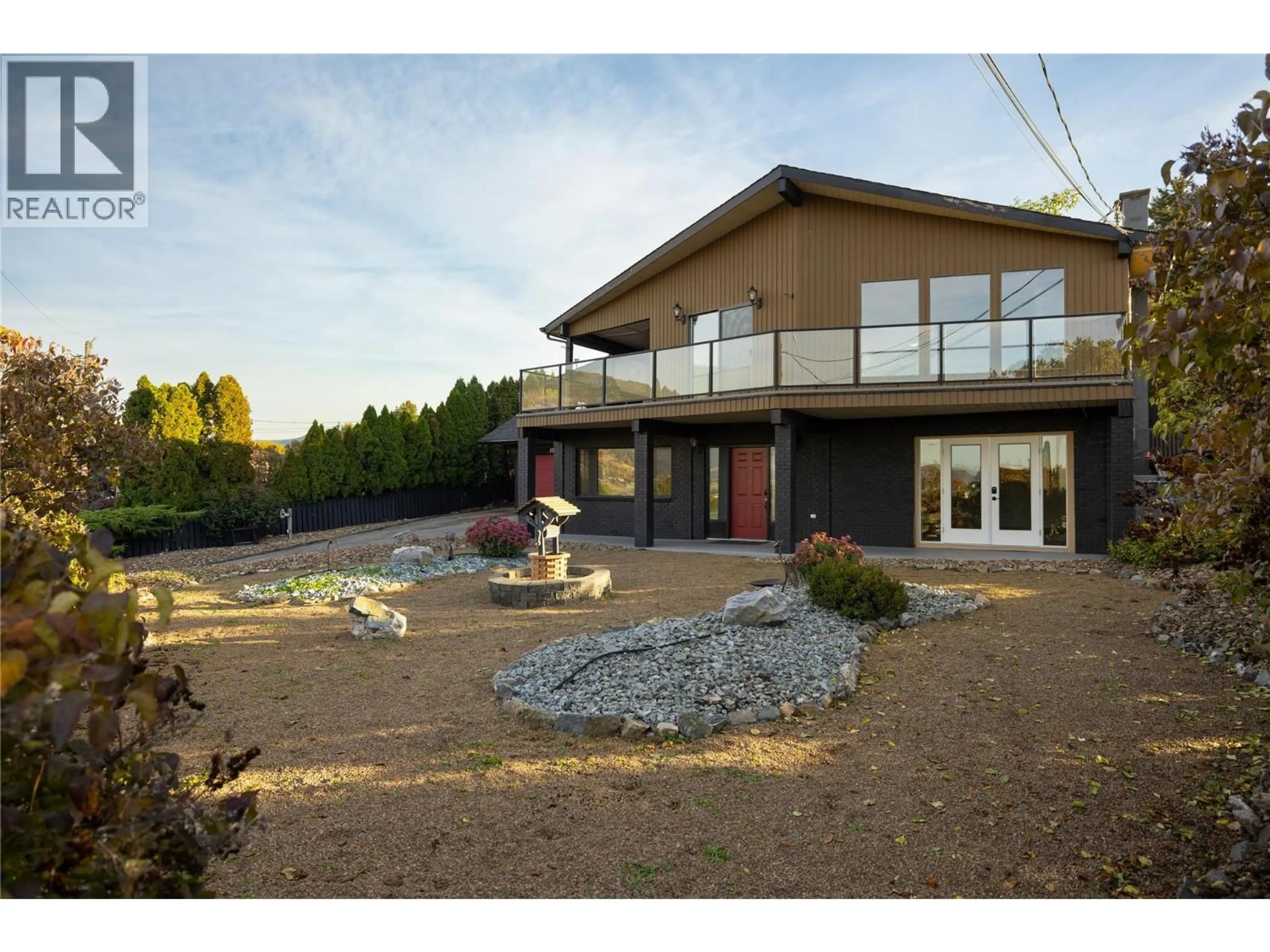A pic from outside/outdoor area/front of a property/back of a property/a pic from drone, unknown for 152 LINDSAY ROAD, Vernon British Columbia V1B2H7
