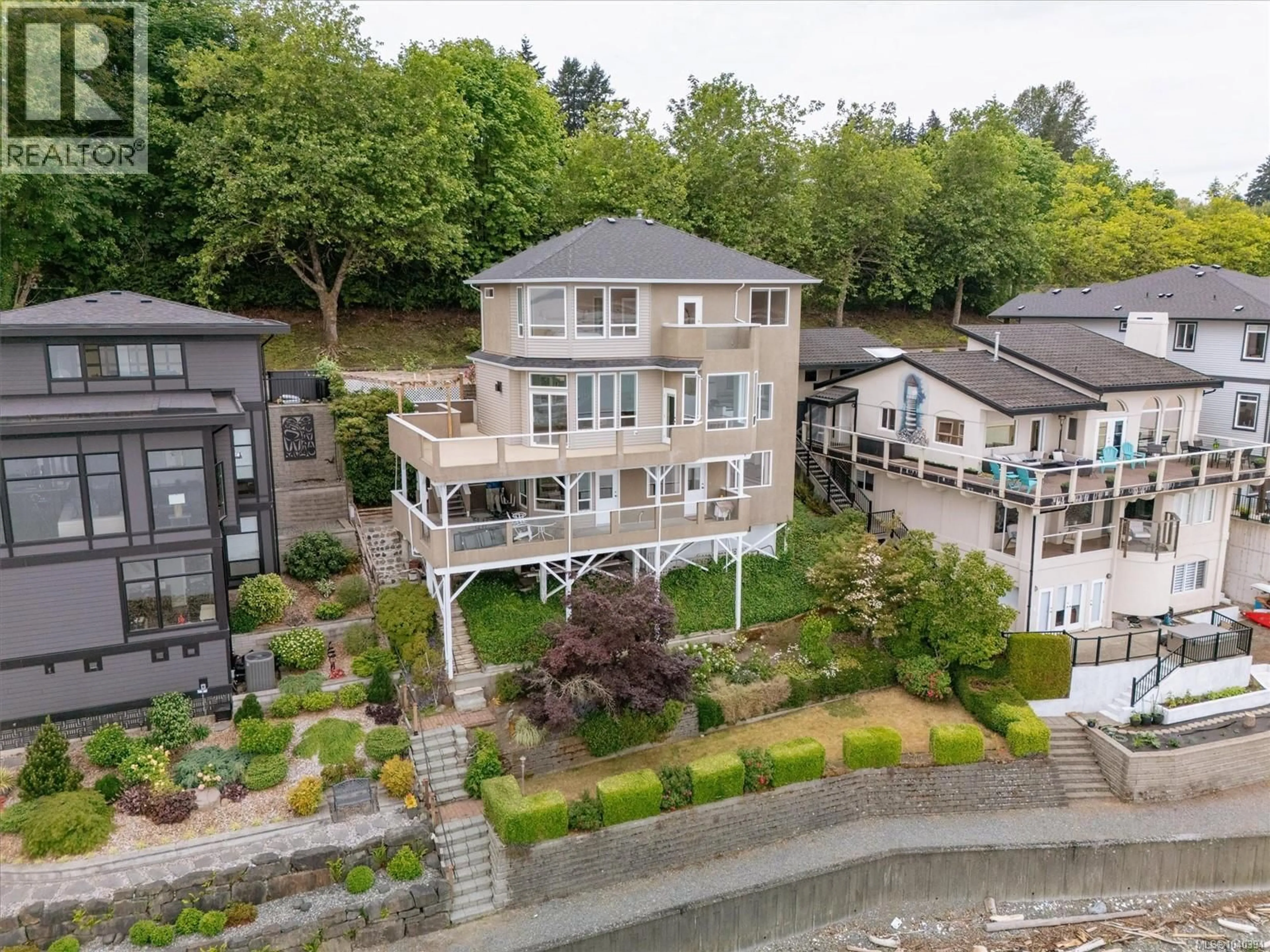 A pic from outside/outdoor area/front of a property/back of a property/a pic from drone, water/lake/river/ocean view for 21 - 245 OYSTER COVE ROAD, Ladysmith British Columbia V9G1B6