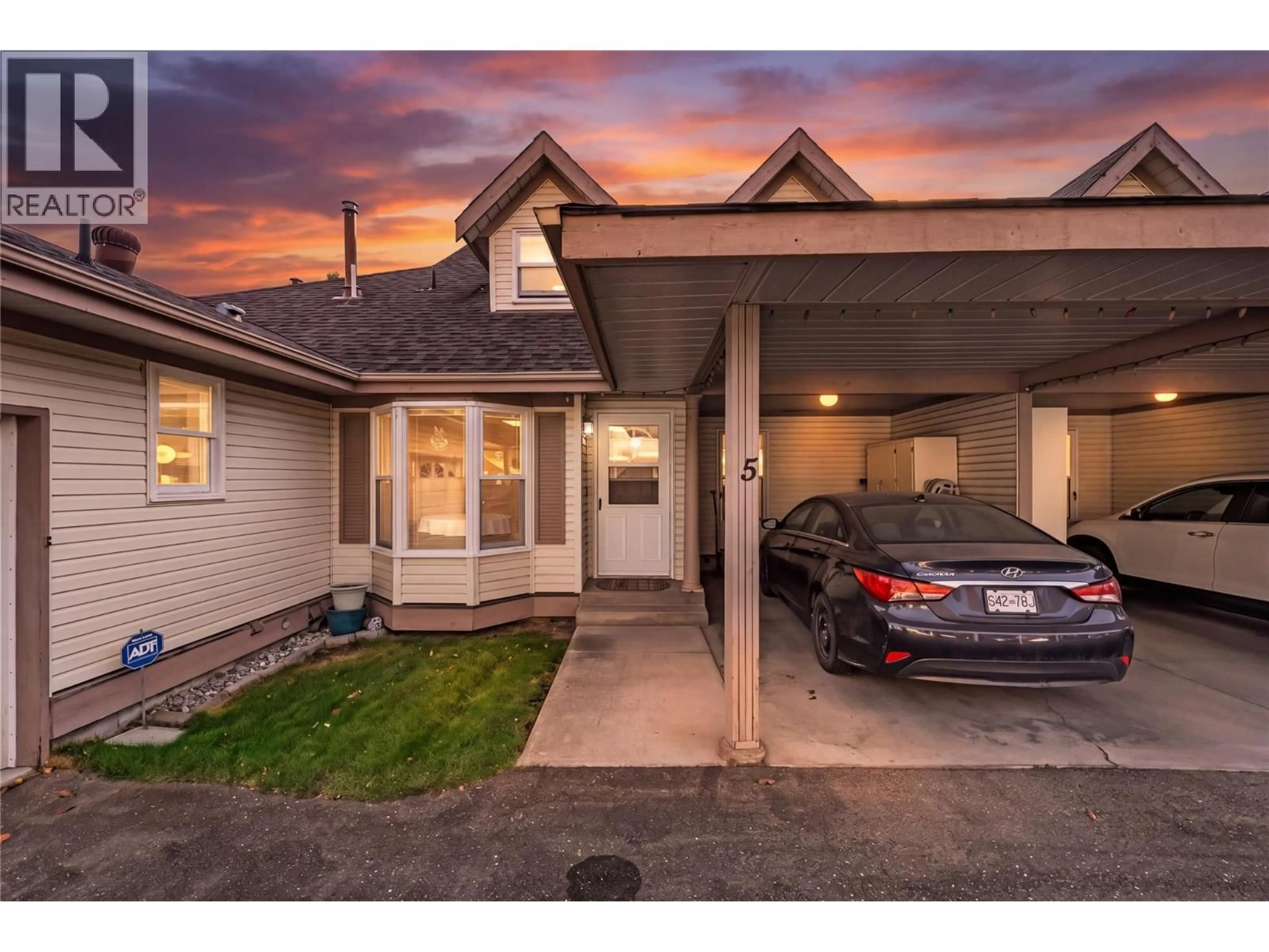 Indoor garage for 5 - 1717 GRANITE AVENUE, Merritt British Columbia V1K1B8