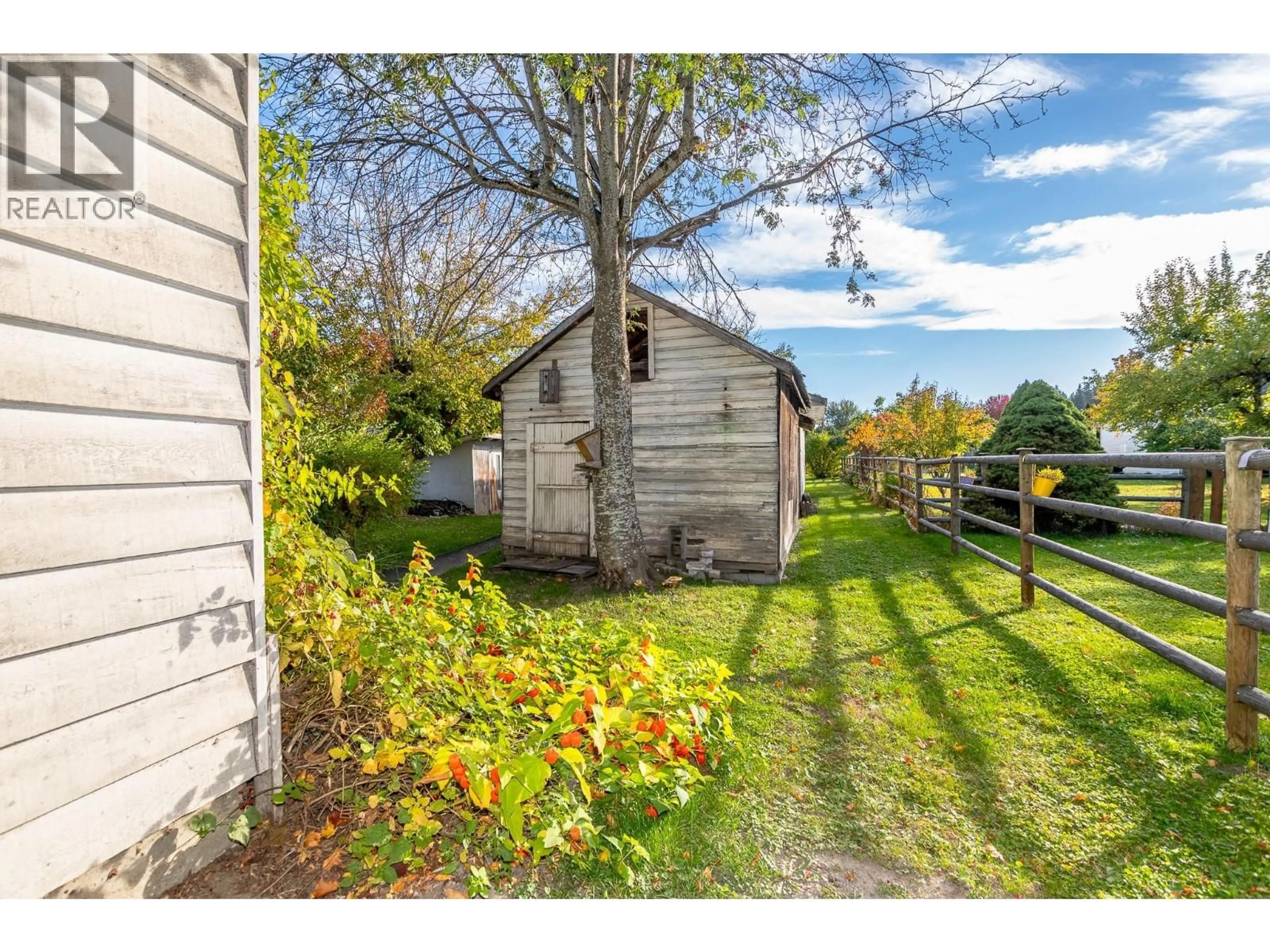 Shed for 4760 CANOE BEACH DRIVE DRIVE NORTHEAST, Salmon Arm British Columbia V0E1K0
