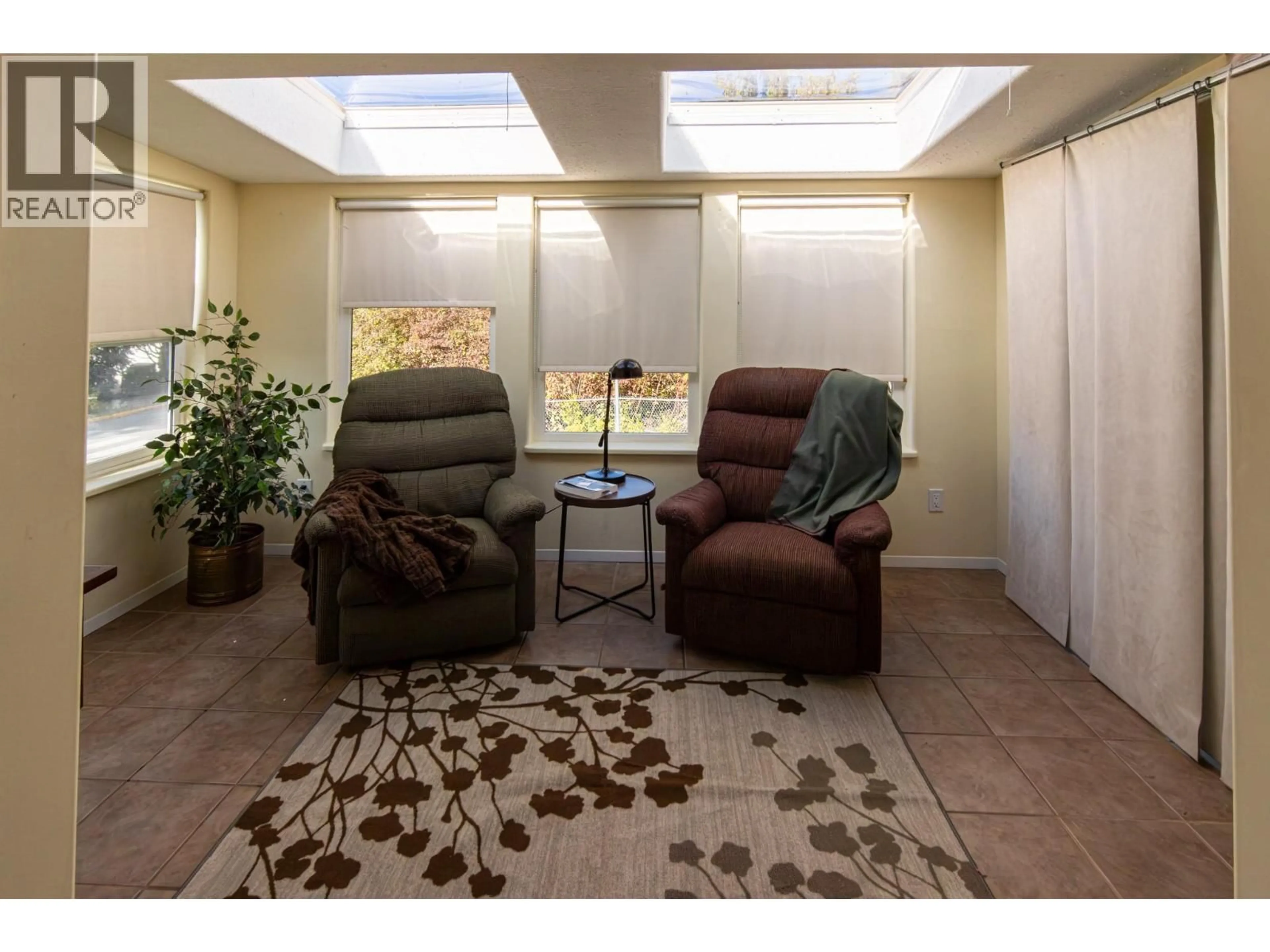 Unknown for 2455 5TH AVENUE NORTHEAST, Salmon Arm British Columbia V1E1Y9