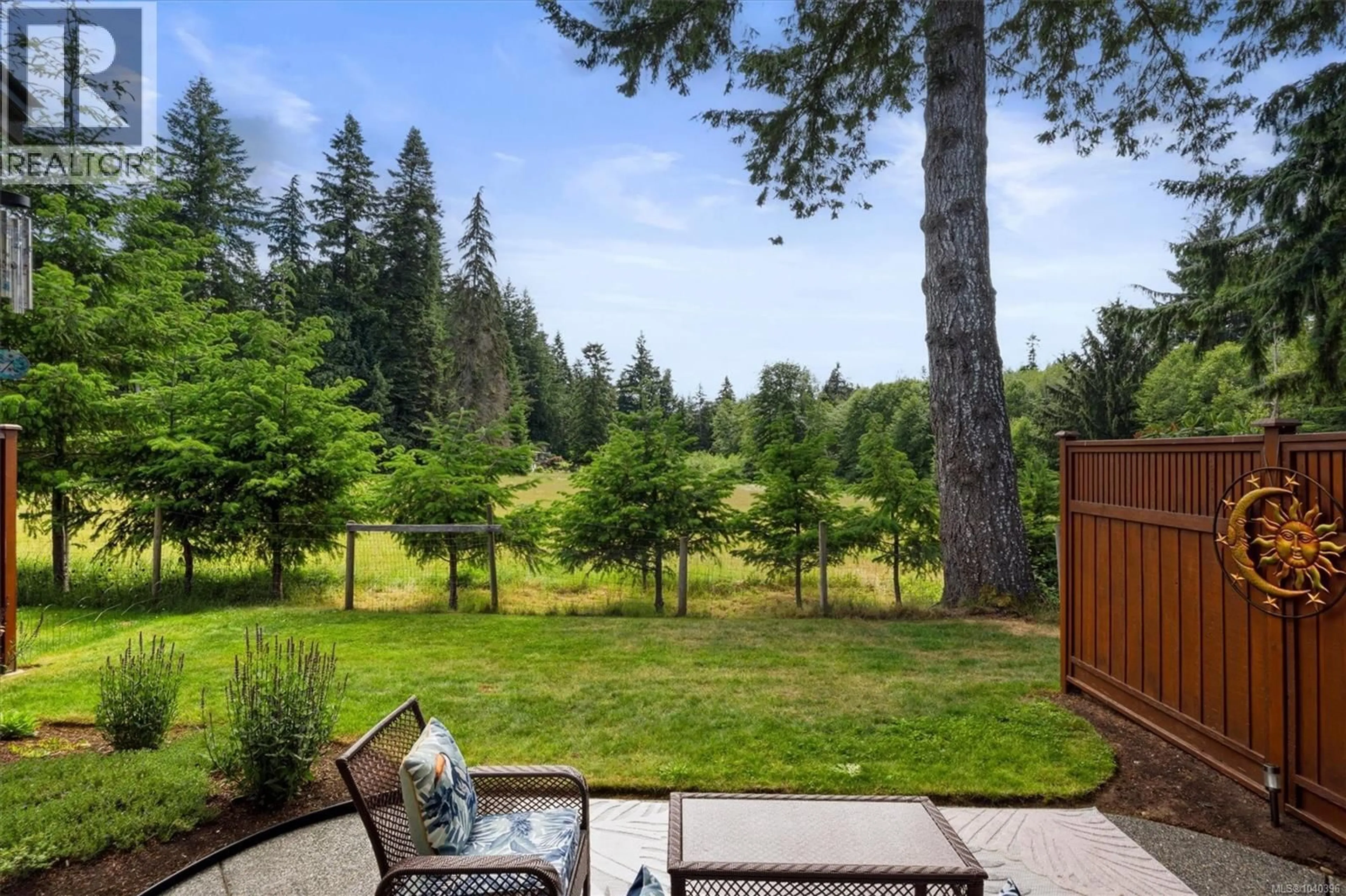 Patio, forest/trees view for 10 - 48 MCPHEDRAN ROAD SOUTH, Campbell River British Columbia V9W3C6