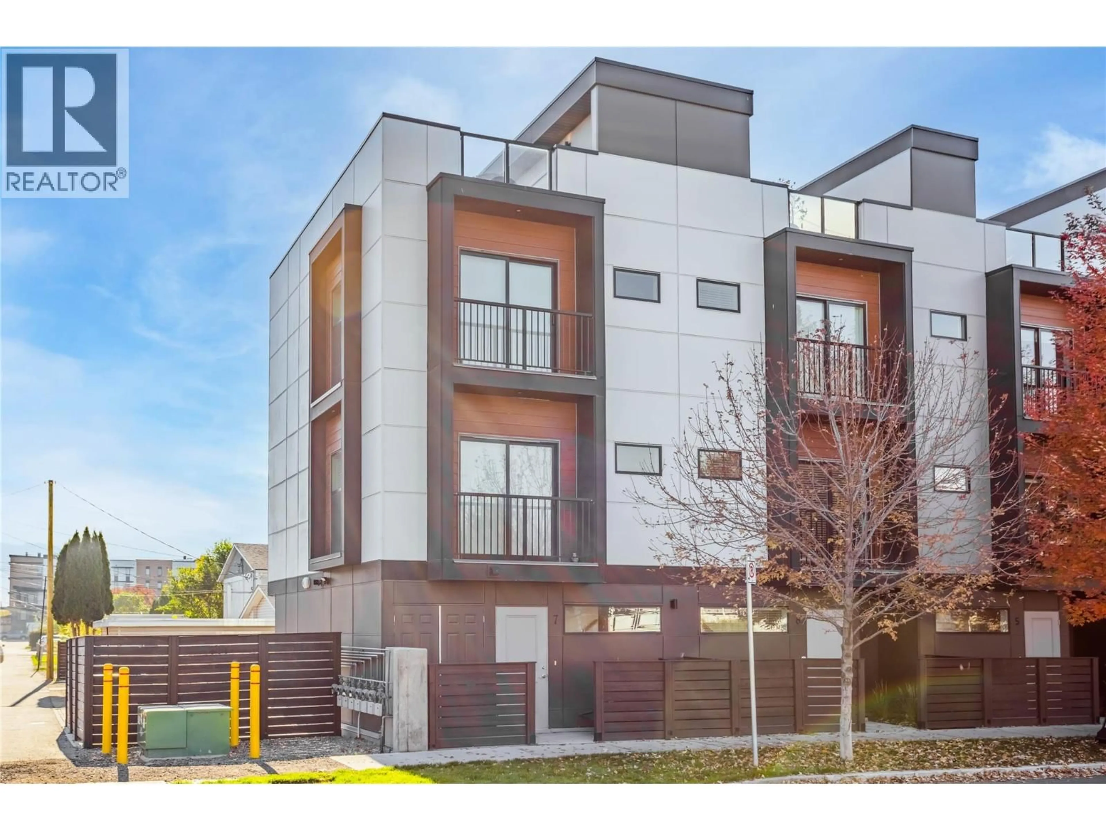 Home with brick exterior material, street for 7 - 701 MORRISON AVENUE, Kelowna British Columbia V1Y5E6