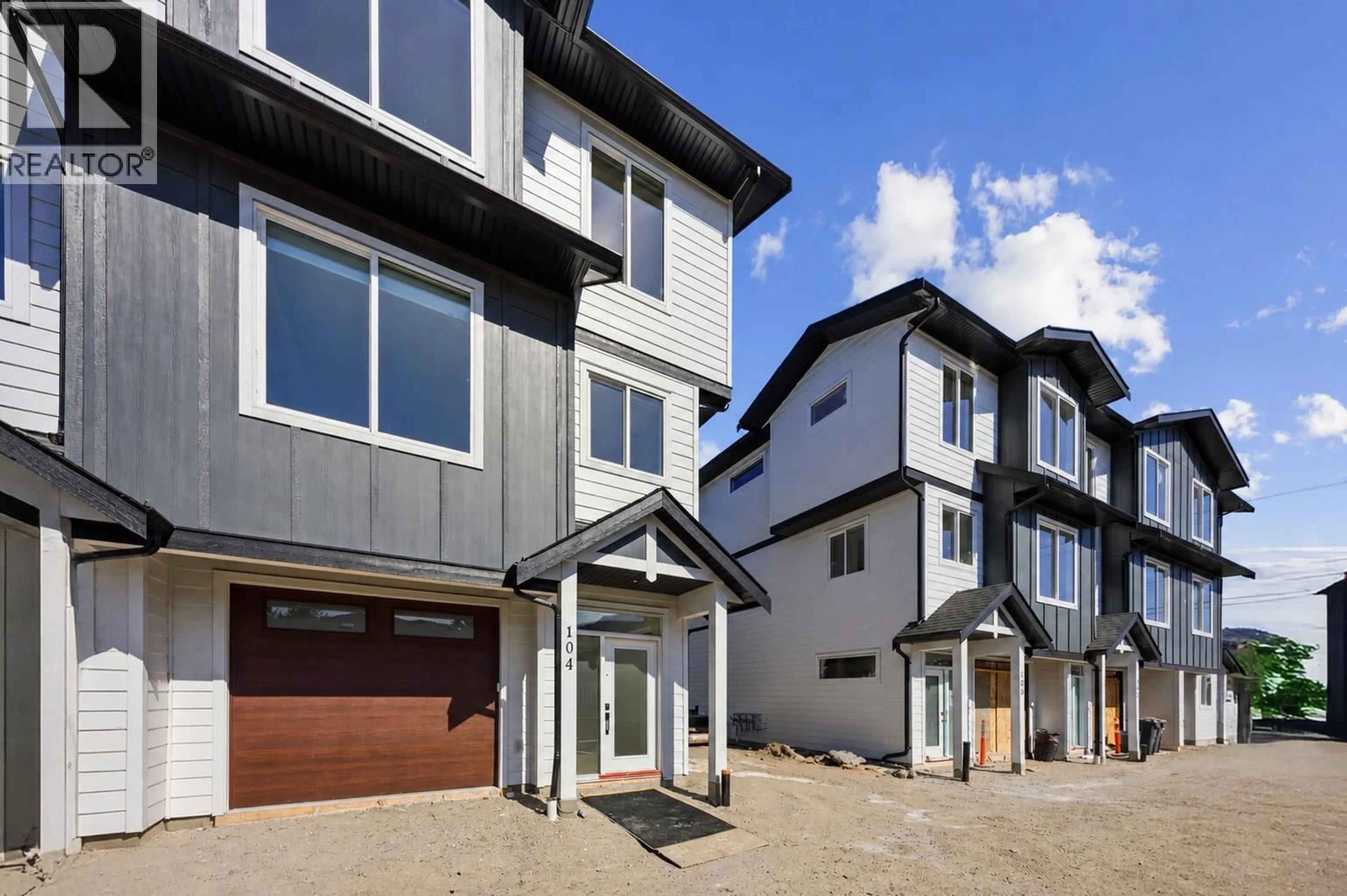 Unknown for 105 - 143 GREEN AVENUE, Penticton British Columbia V2A3S9