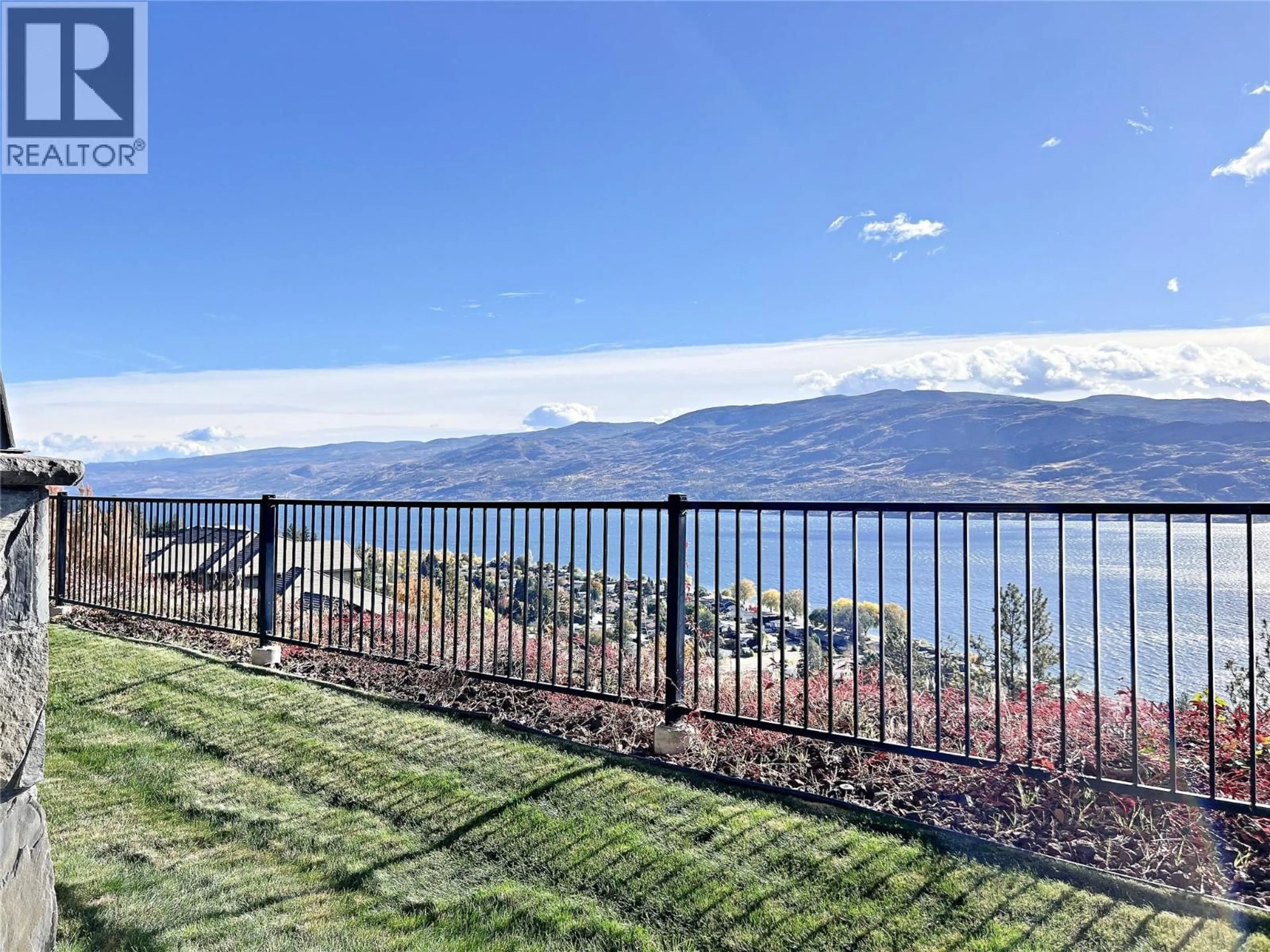 Patio, water/lake/river/ocean view for 129 - 4350 PONDEROSA DRIVE, Peachland British Columbia V0H1X5