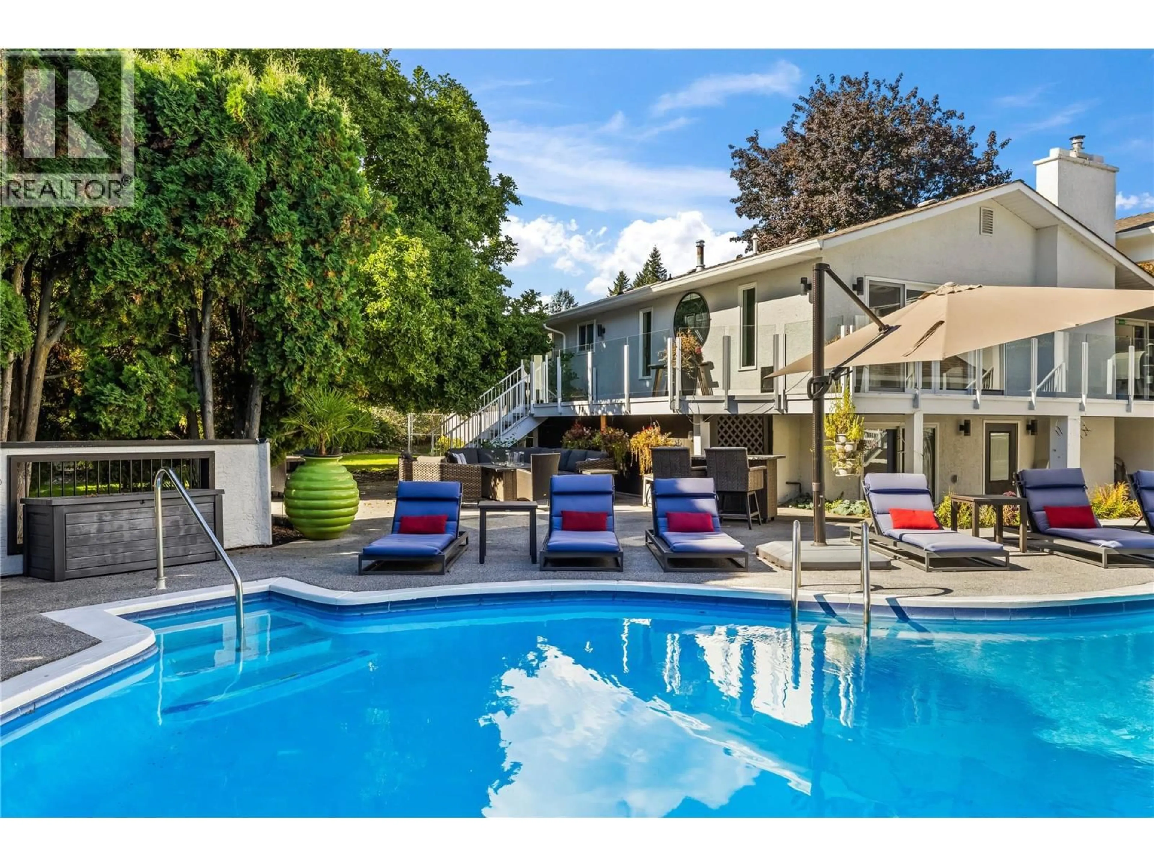 Pool for 771 TORRS ROAD, Kelowna British Columbia V1W1B4
