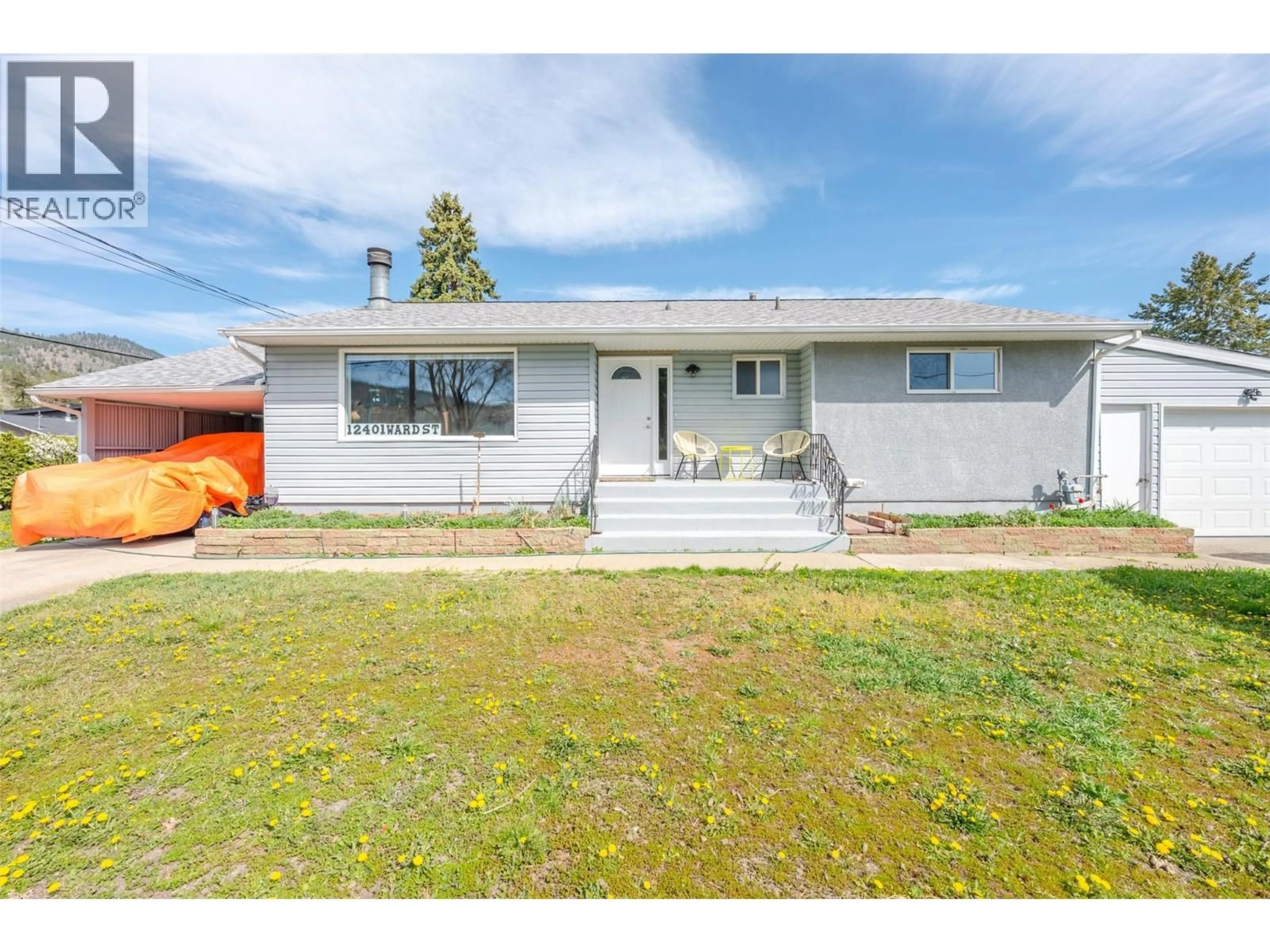 Home with vinyl exterior material, street for 12401 WARD STREET, Summerland British Columbia V0H1Z0