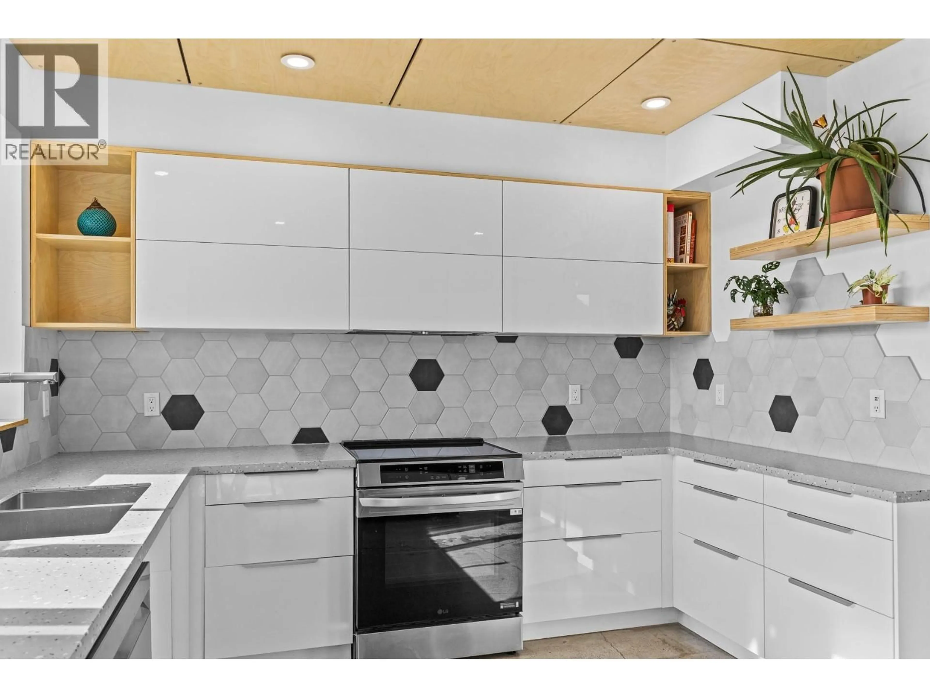 Contemporary kitchen, ceramic/tile floor for 3226 SUNSET PLACE, West Kelowna British Columbia V4T1S3