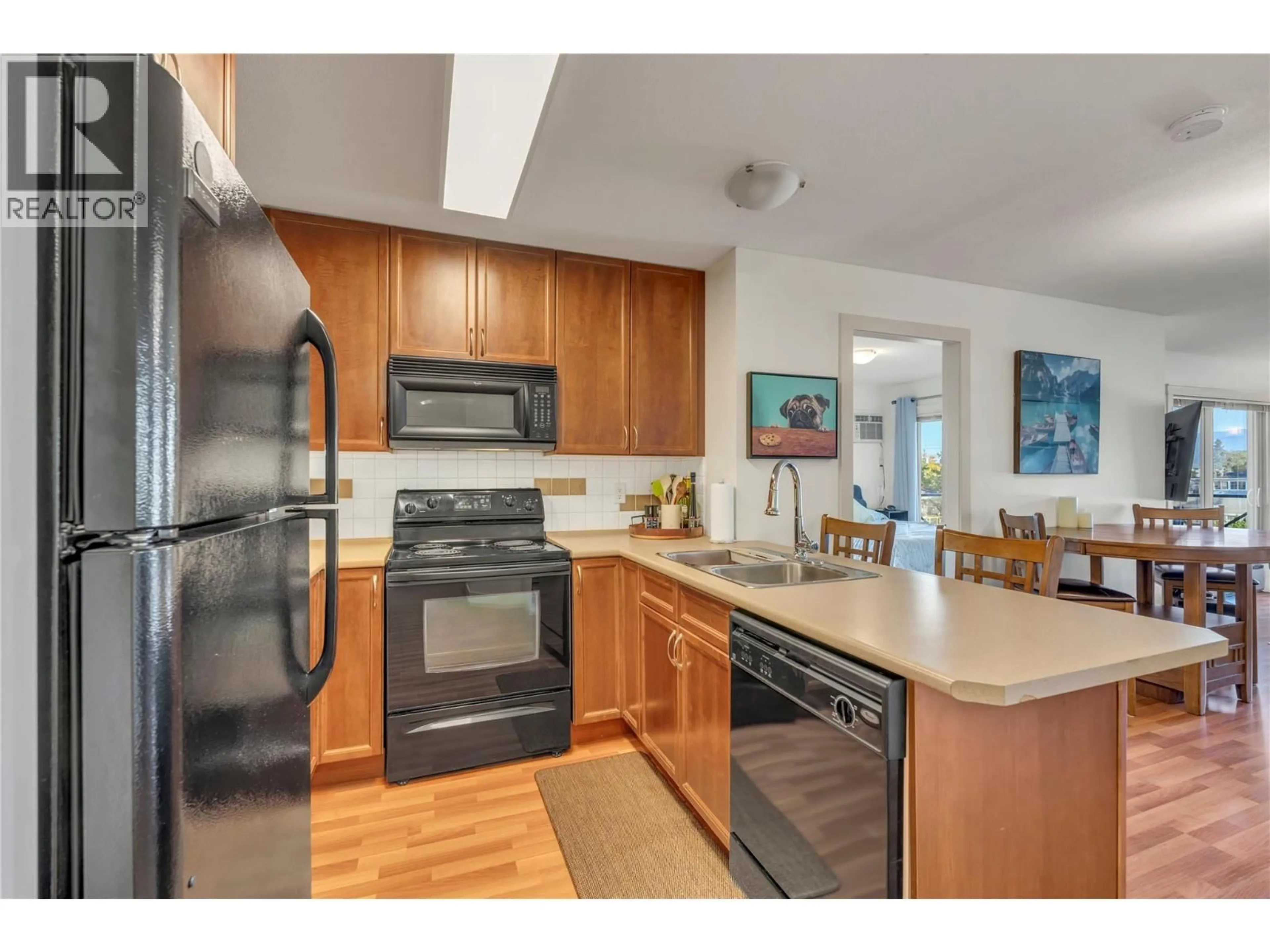 Unknown for 312 - 256 HASTINGS AVENUE, Penticton British Columbia V2A2V6