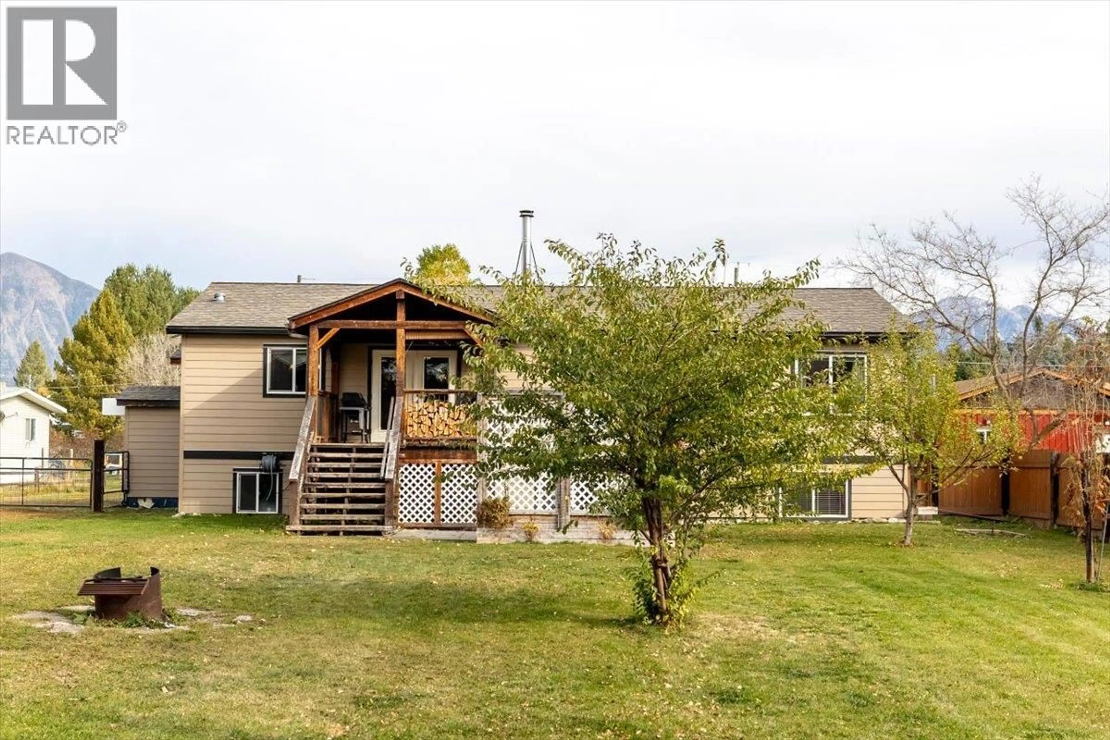 Patio, unknown for 7321 GEORGE ROAD, Jaffray British Columbia V0B1T0