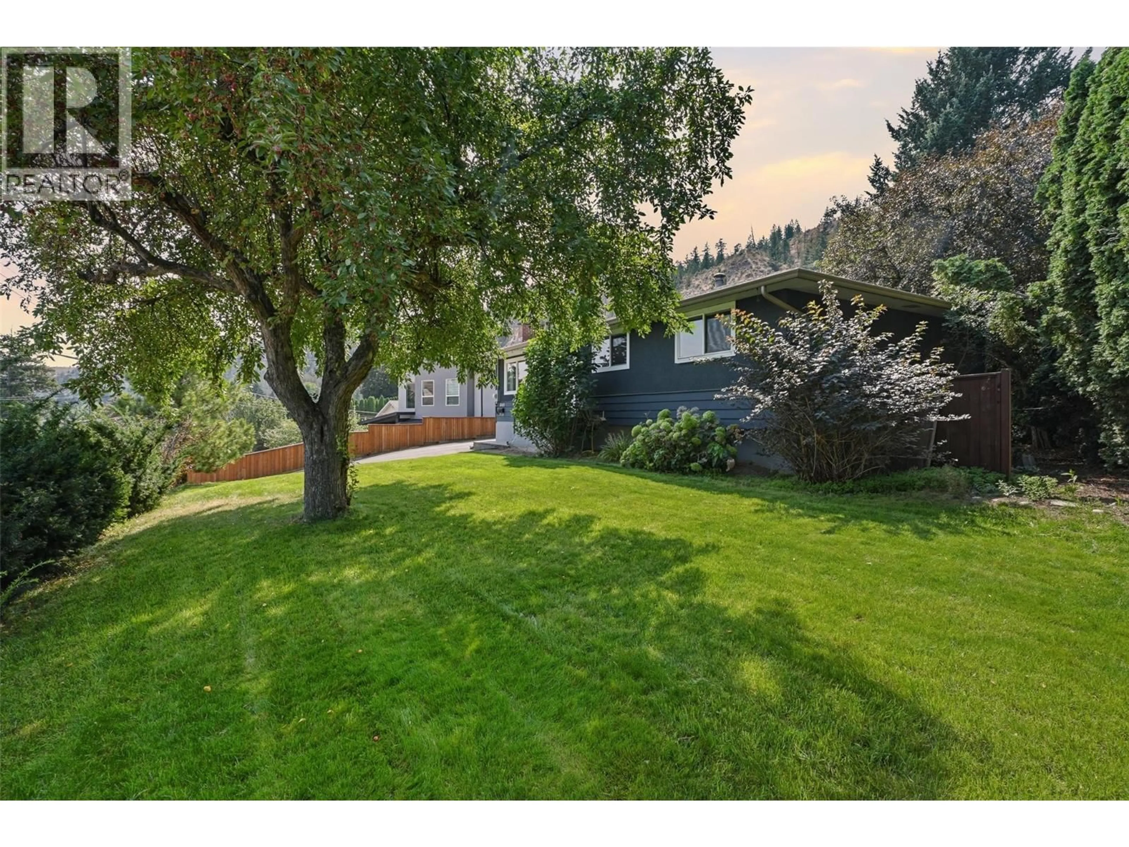 A pic from outside/outdoor area/front of a property/back of a property/a pic from drone, unknown for 5543 DALLAS DRIVE, Kamloops British Columbia V2C4W9