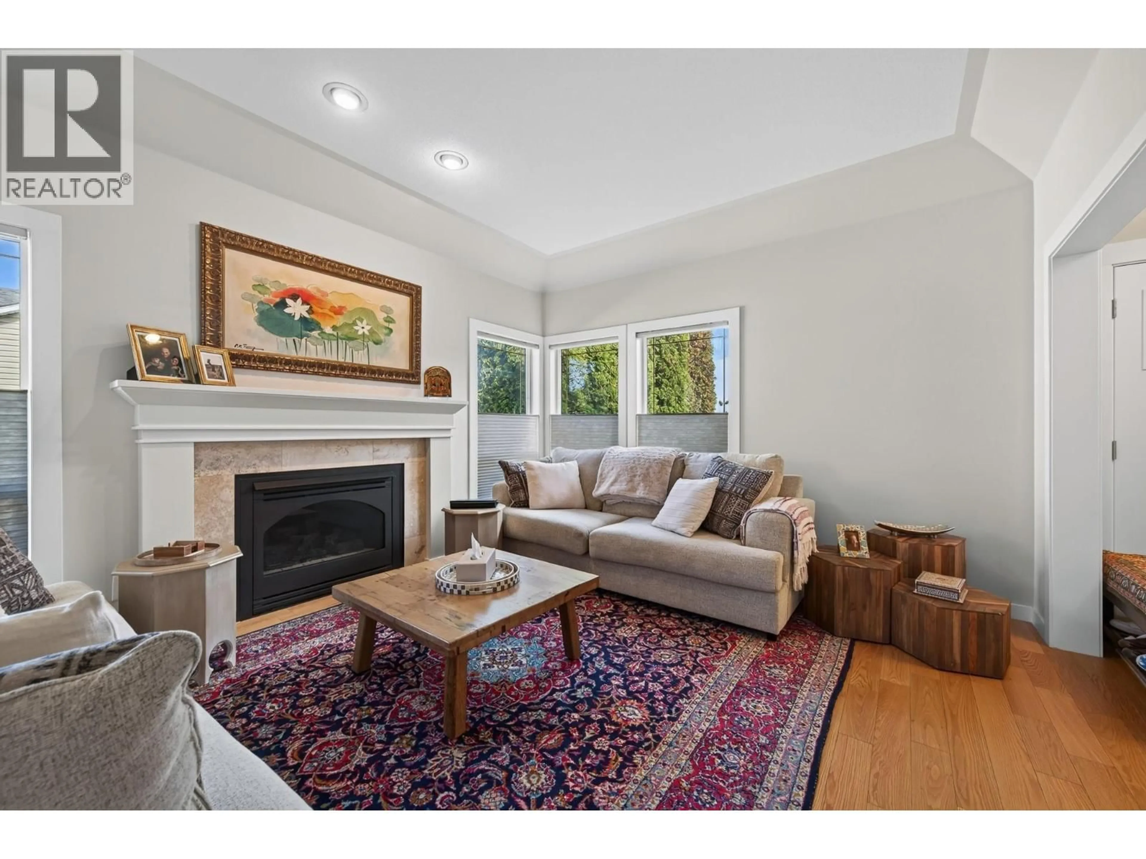 Living room with furniture, unknown for 979 REGENT CRESCENT, Kamloops British Columbia V1S1W9