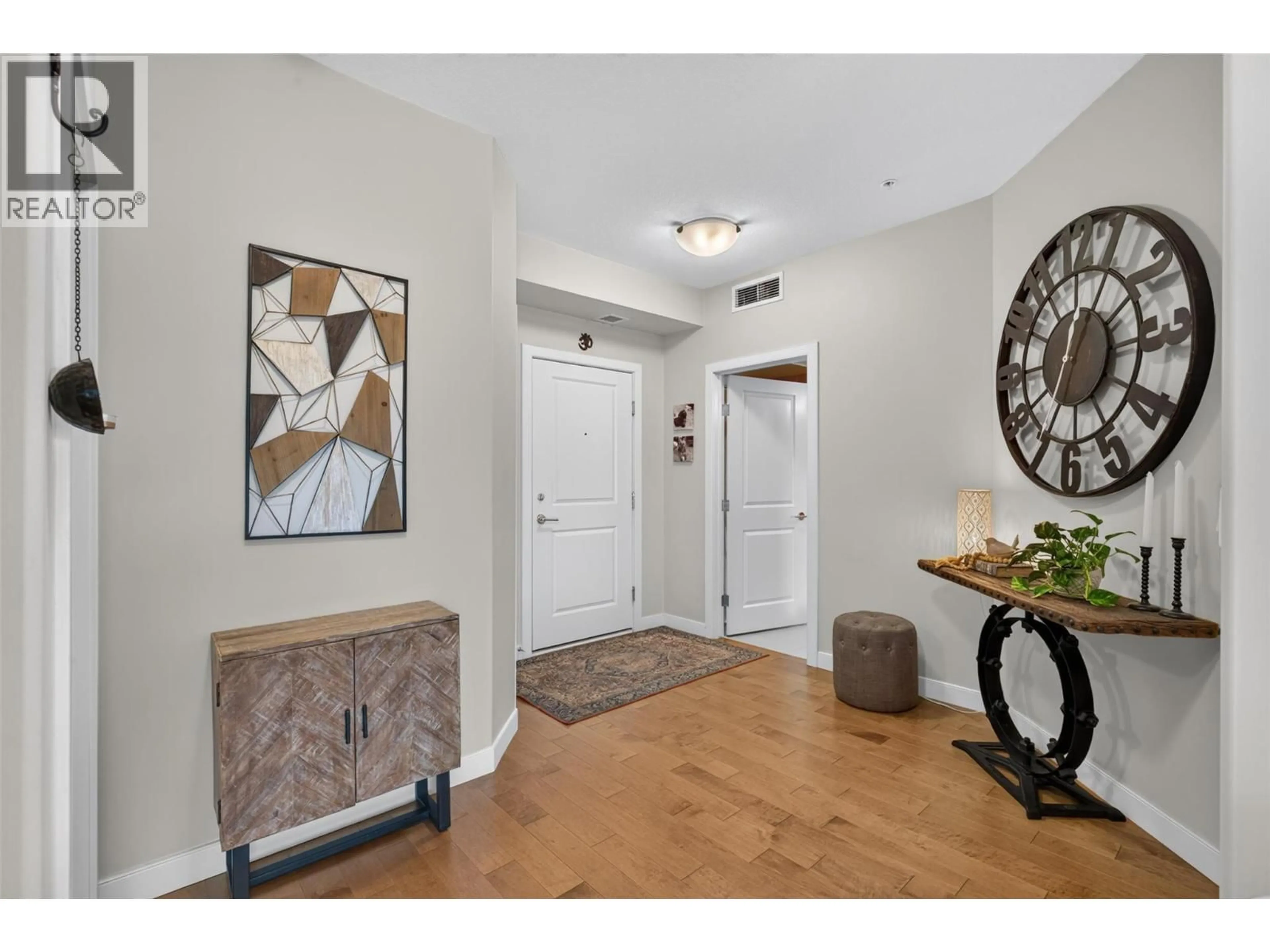 Indoor entryway for 313 - 3645 CARRINGTON ROAD, West Kelowna British Columbia V4T3G9