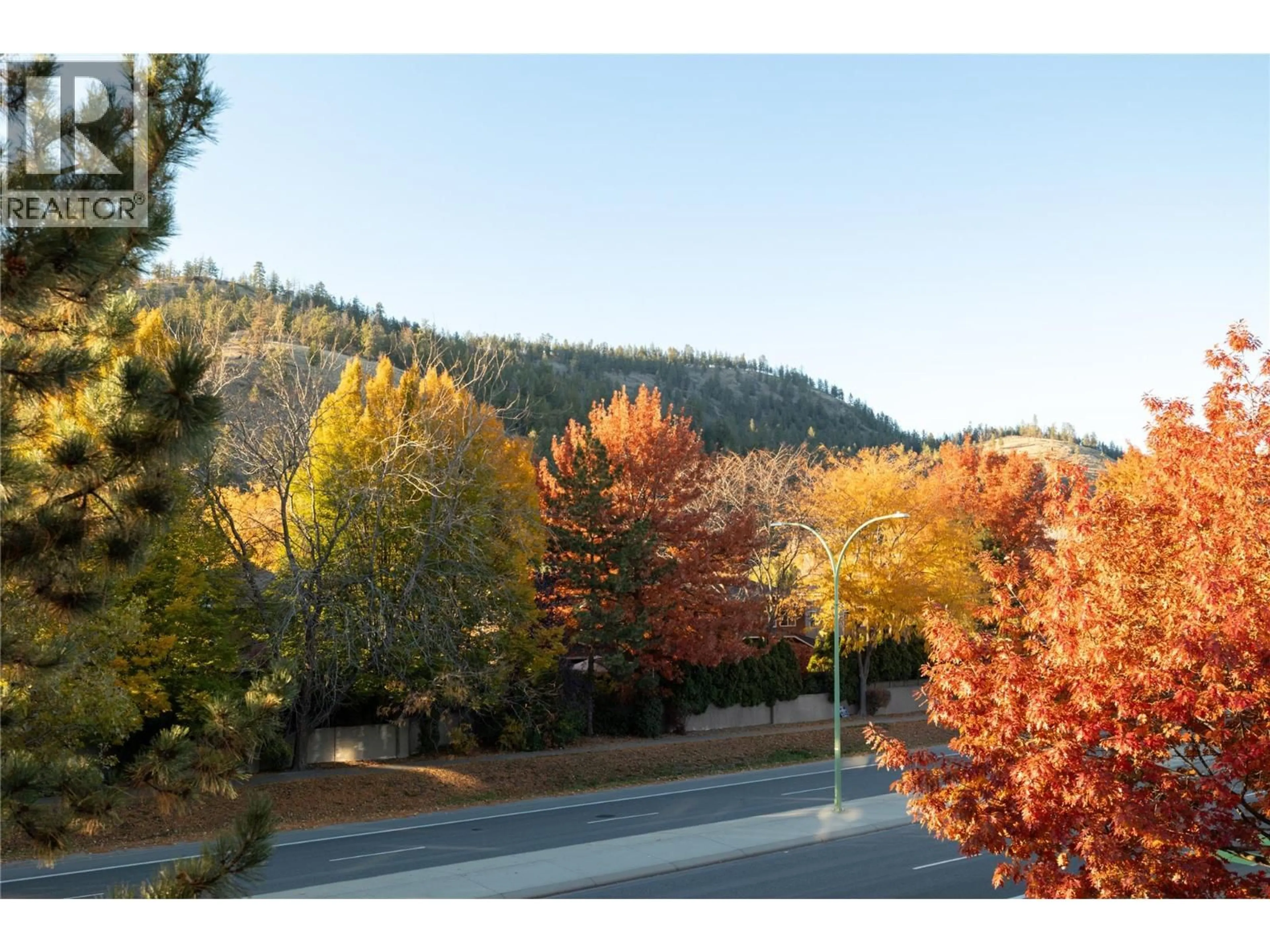 Unknown for 302 - 555 YATES ROAD, Kelowna British Columbia V1V2V2