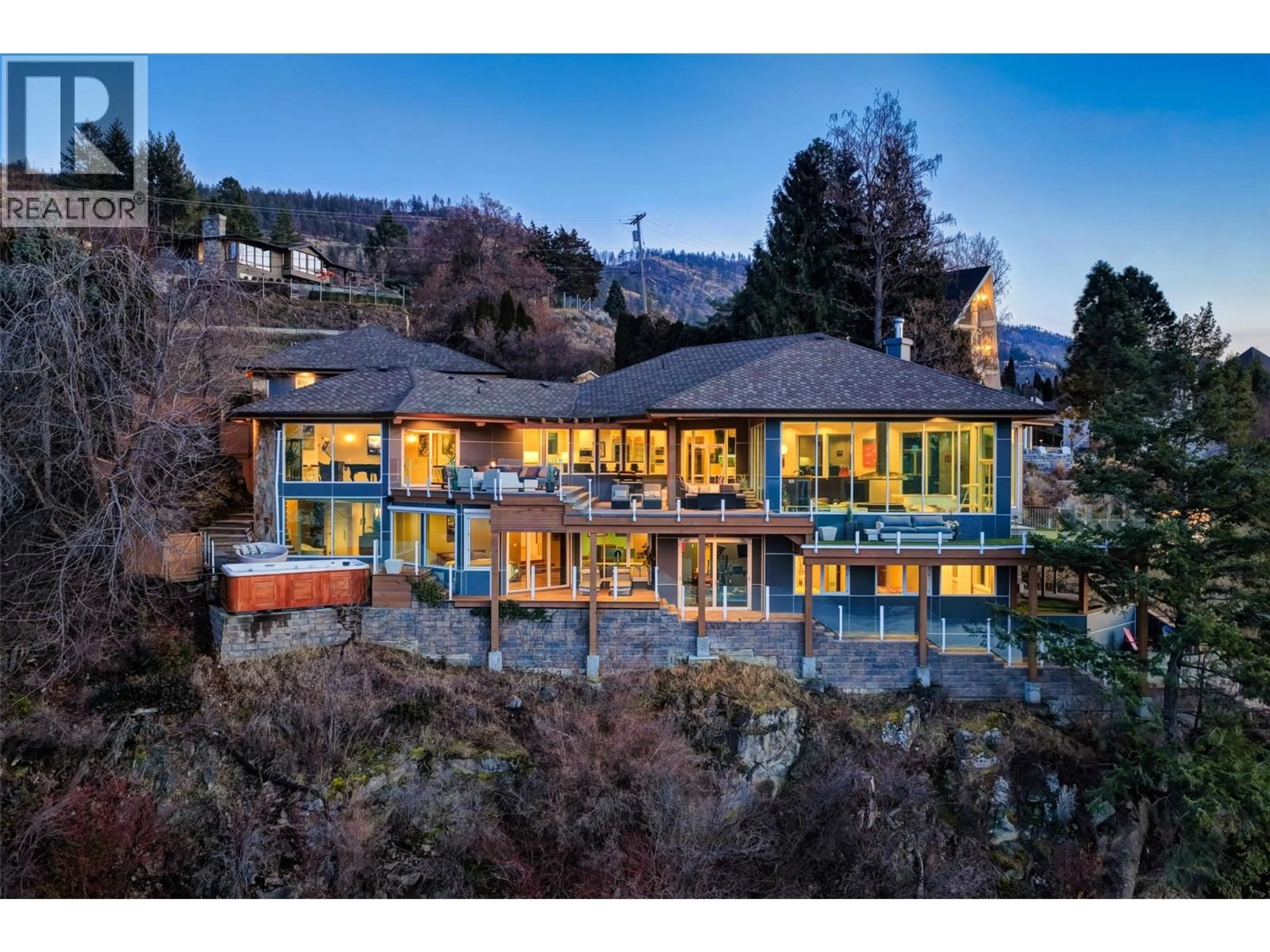Unknown for 2100 DEWDNEY ROAD, Kelowna British Columbia V1V2C3