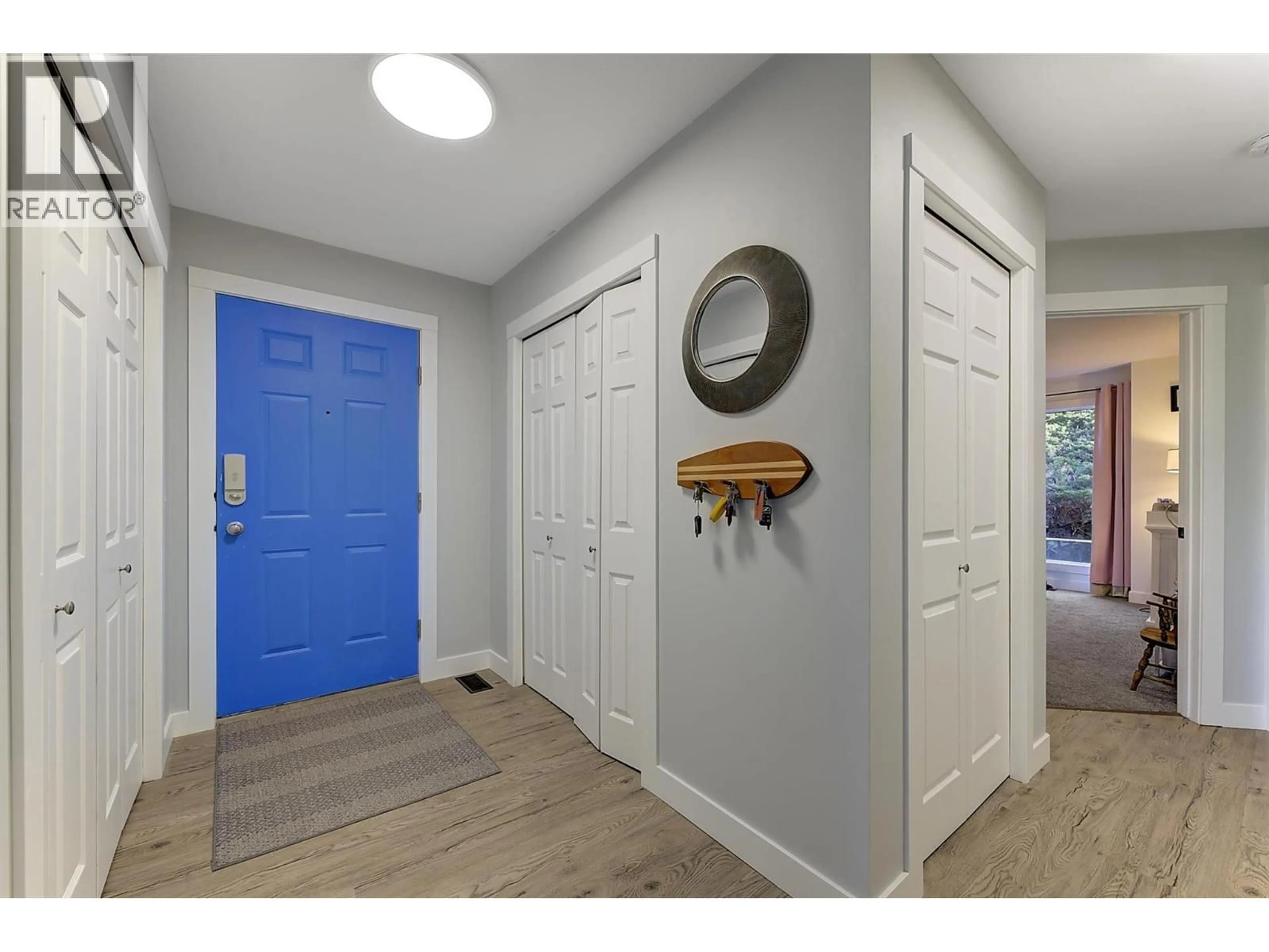 Indoor entryway for 2218 GOLF COURSE DRIVE, West Kelowna British Columbia V4T2V4