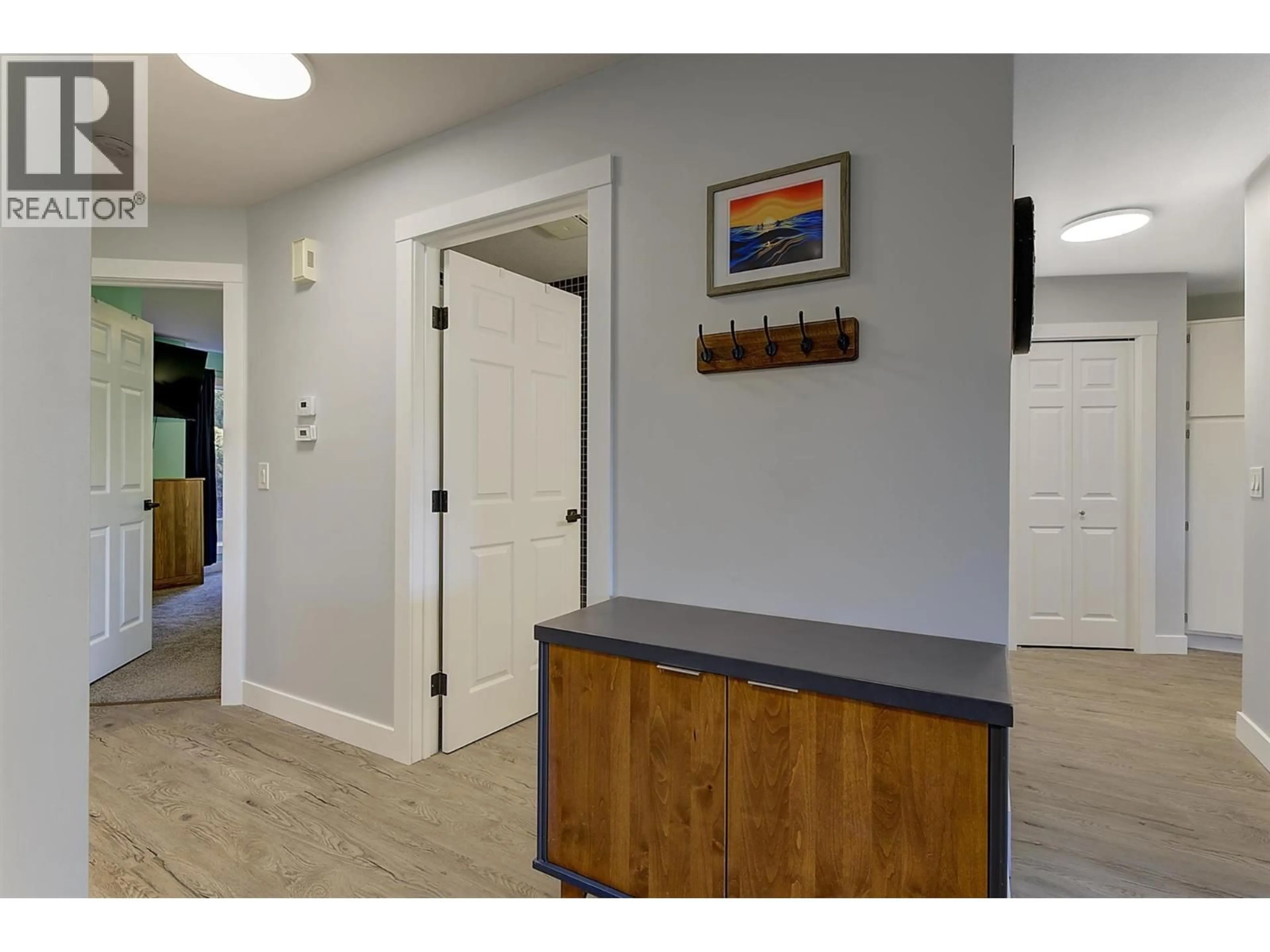 Indoor entryway for 2218 GOLF COURSE DRIVE, West Kelowna British Columbia V4T2V4