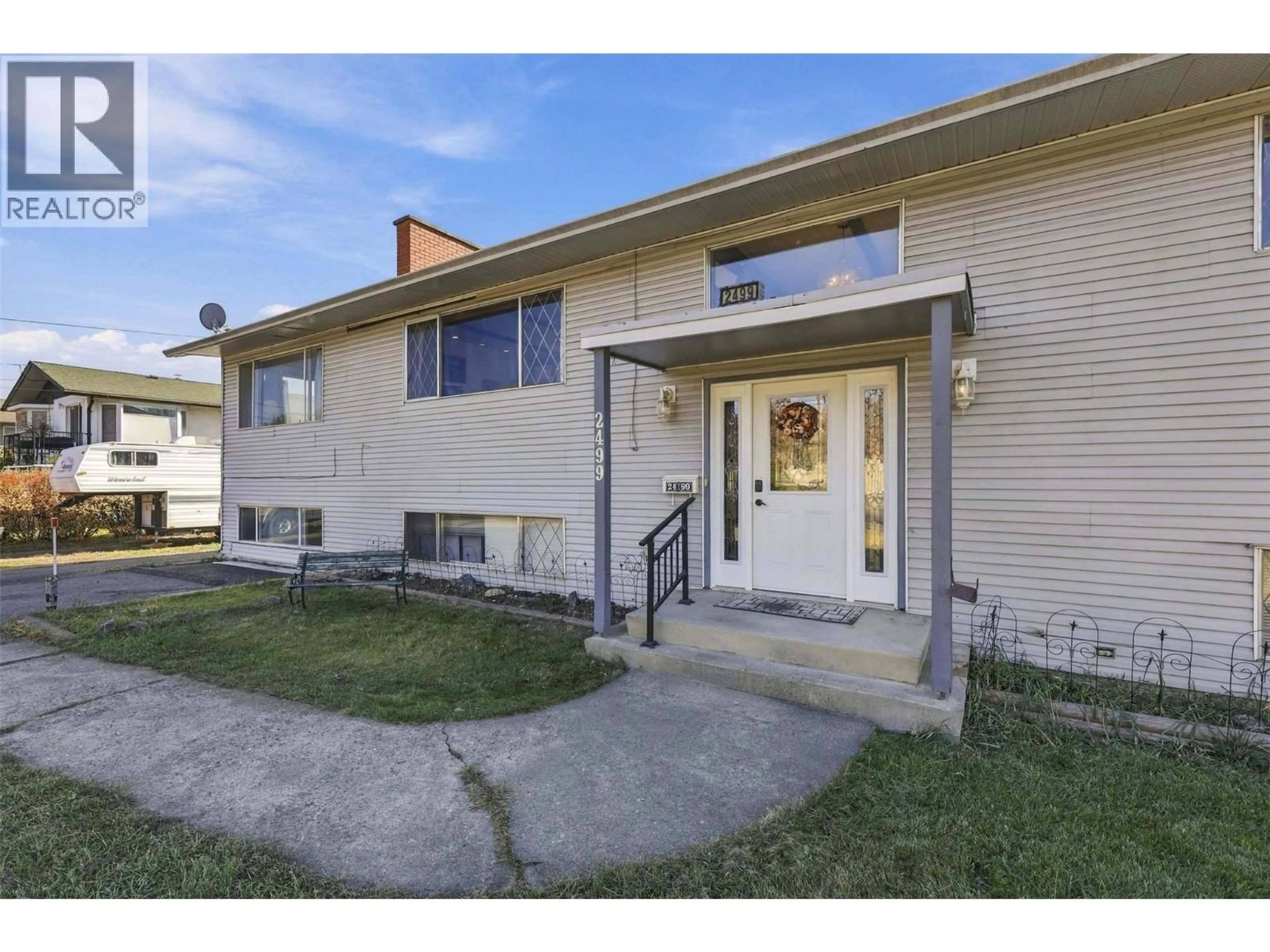 Unknown for 2499 FLEETWOOD AVENUE, Kamloops British Columbia V2B4T1
