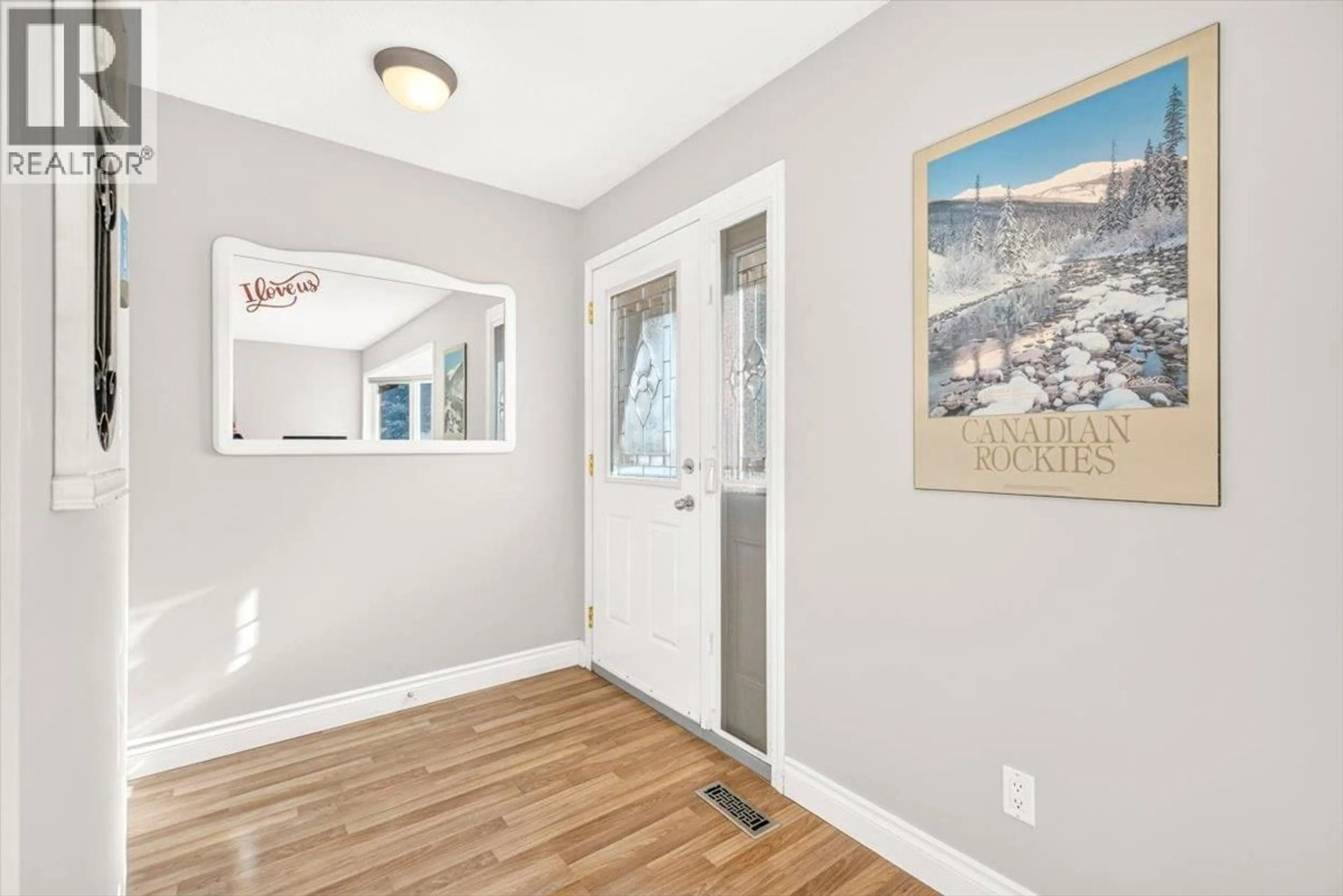 Indoor entryway for 315 WESTERN LARCH CRESCENT, Sparwood British Columbia V0B2G0