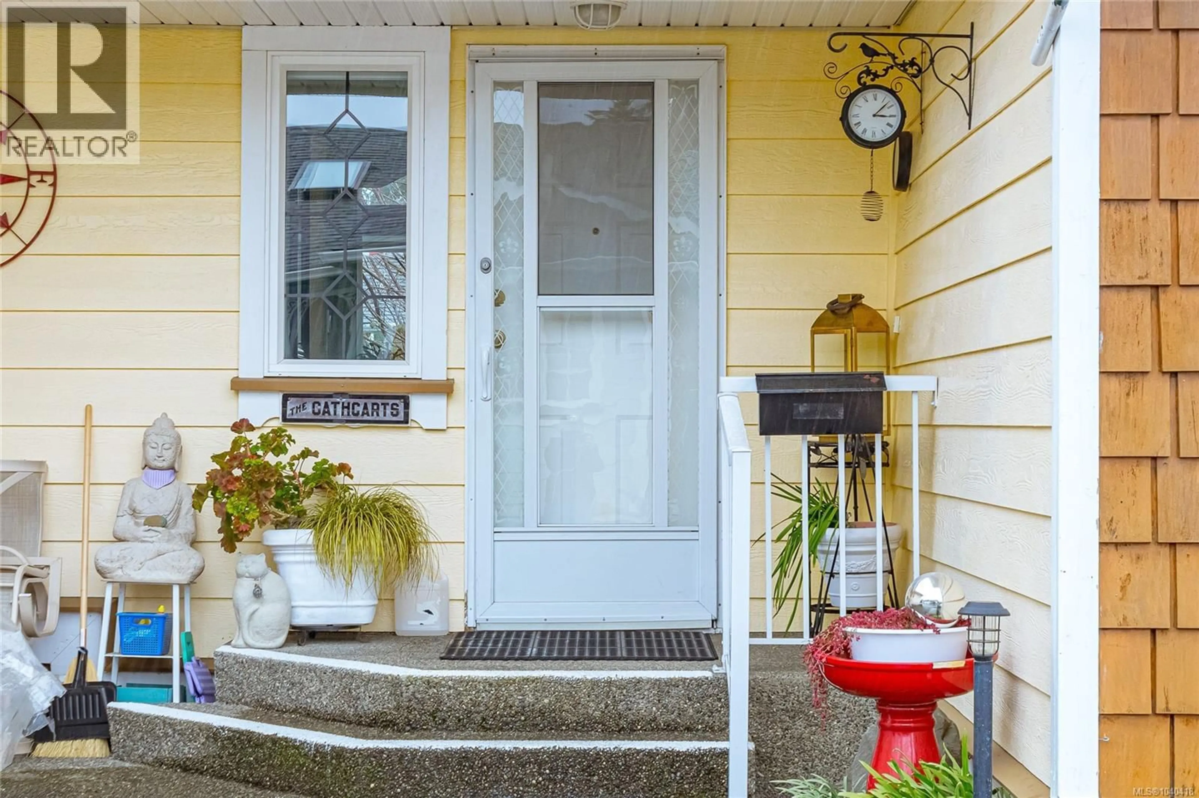 Indoor entryway for 38 - 9933 CHEMAINUS ROAD, Chemainus British Columbia V0R1K1