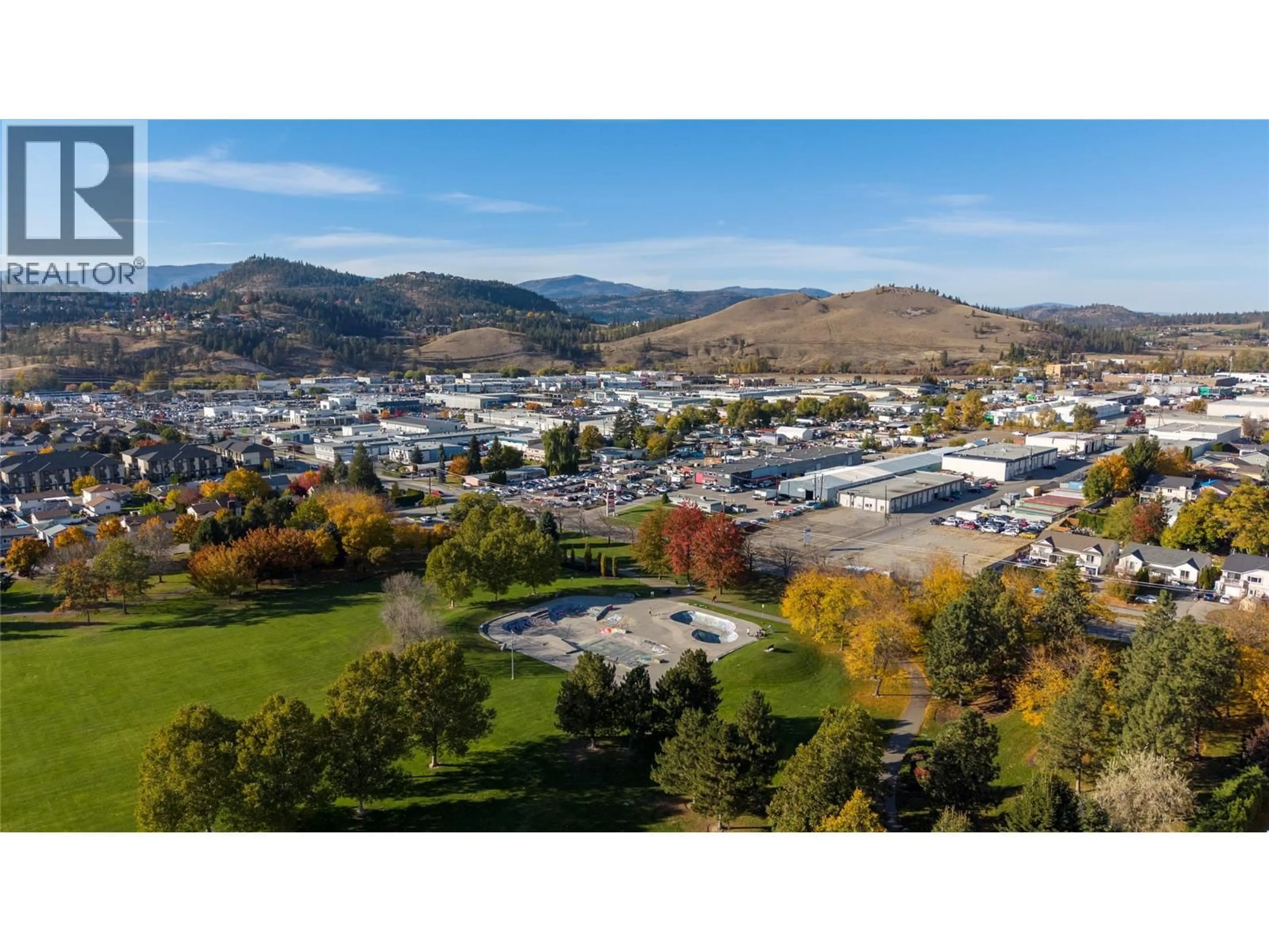 A pic from outside/outdoor area/front of a property/back of a property/a pic from drone, mountain view for 214 - 395 FRANKLYN ROAD, Kelowna British Columbia V1X5X8