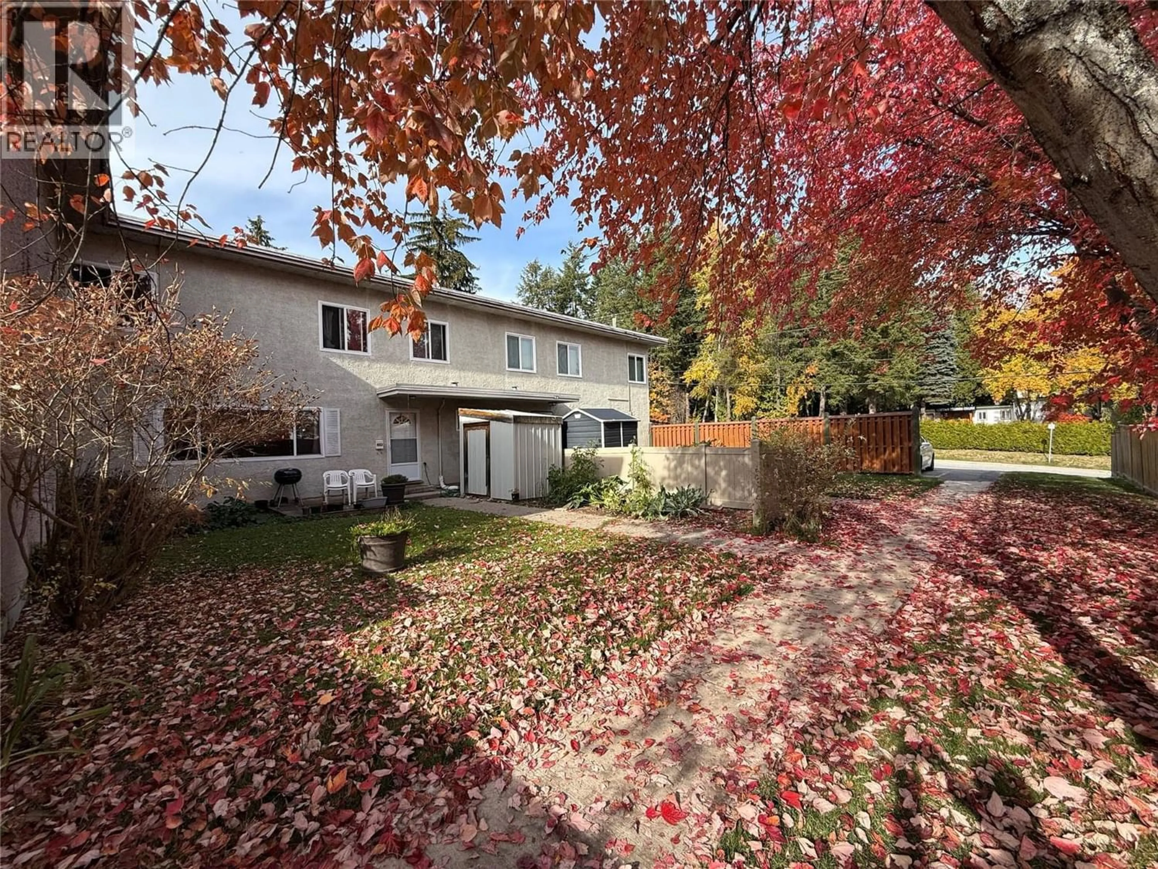 A pic from outside/outdoor area/front of a property/back of a property/a pic from drone, street for 403 RICHARDS STREET WEST, Nelson British Columbia V1L3K2