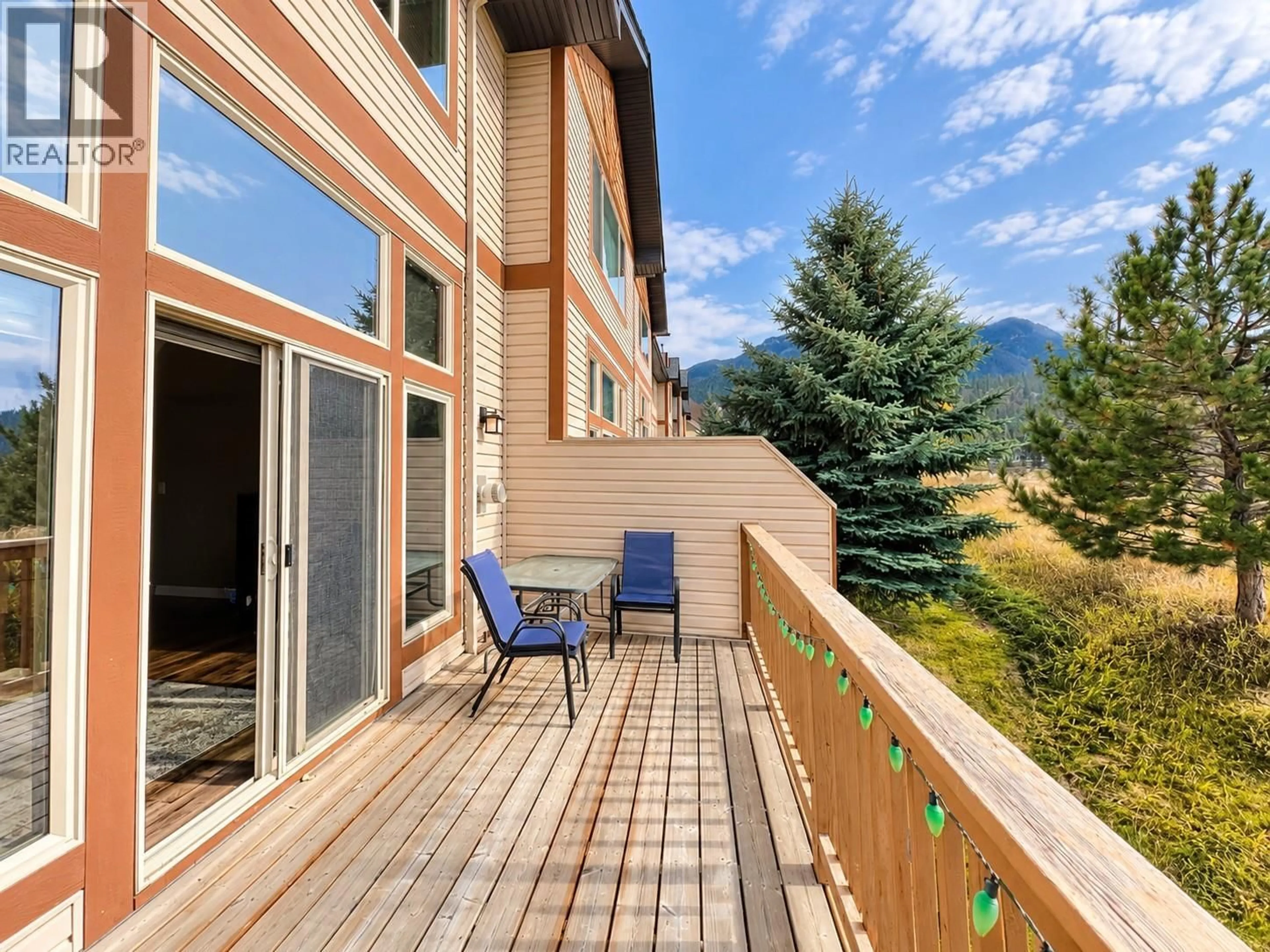 Patio, mountain view for 14 - 4878 RIDGE ROAD, Radium Hot Springs British Columbia V0A1M0
